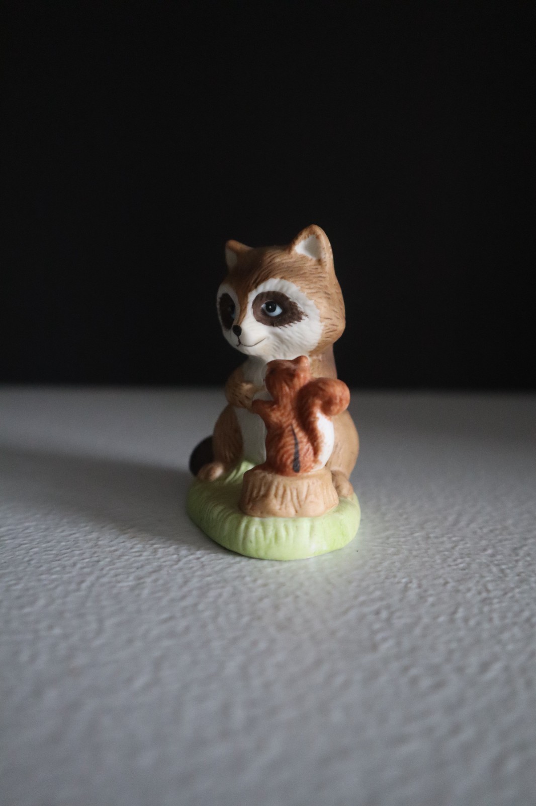 1 Vintage HOMCO Home Interior RACOON FIGURINE Woodland Friends 1418