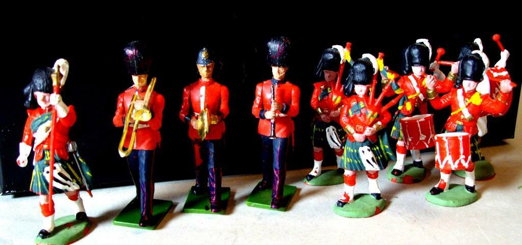 Vtg. Toy Soldiers Band, 10 pcs. (mostly Britains) Made in England in 1960’s