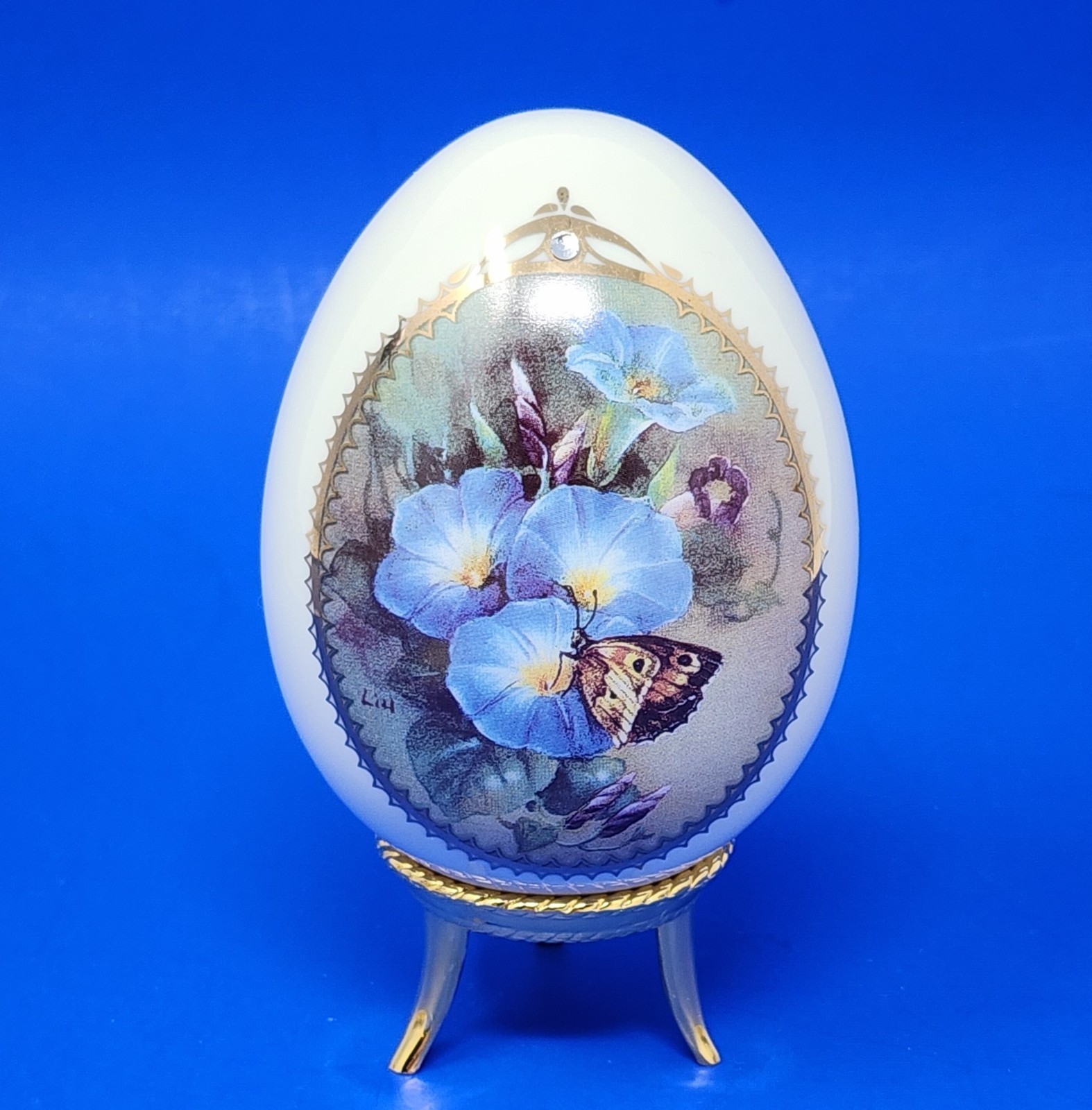 DANBURY MINT Lena Liu BUTTERFLY GARDEN Morning Glory & Ringlet Porcelain Vtg Egg