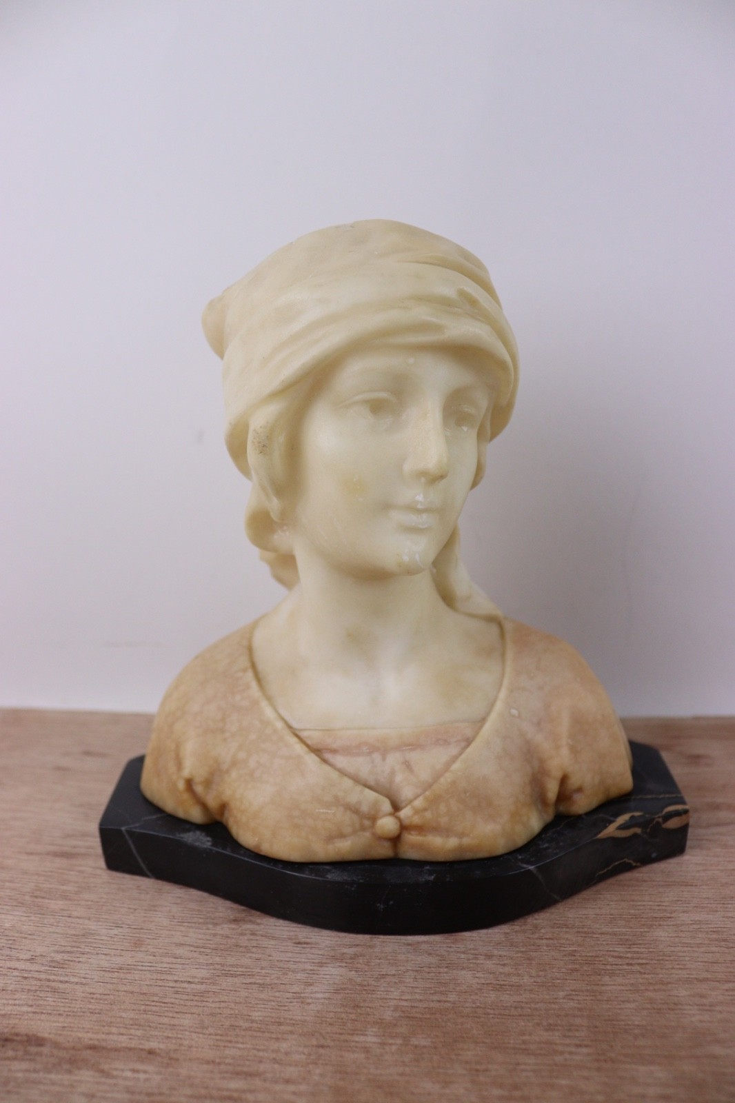 One Fritz Kochendoerfer Kochendorfer alabaster girl bust inscribed back 7″ tall