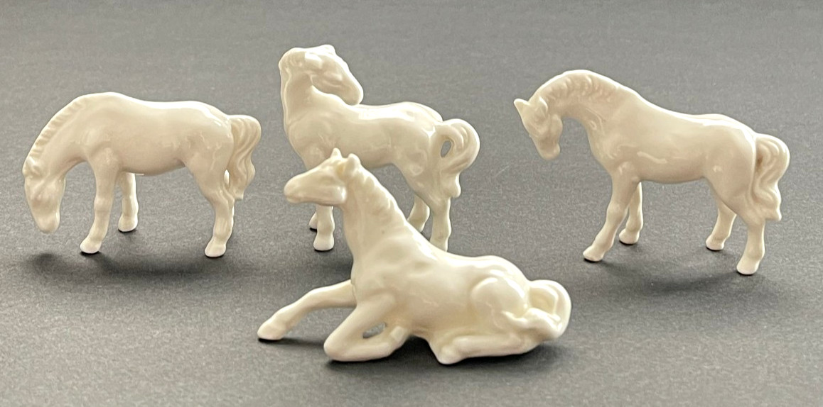 Vintage Miniature Porcelain Whie Horses Figurines 2.0″ Set Of 4 B10