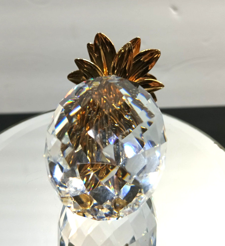 Swarovski Crystal Pineapple with Smooth Gold Leaves 2.5″ Tall – No Box