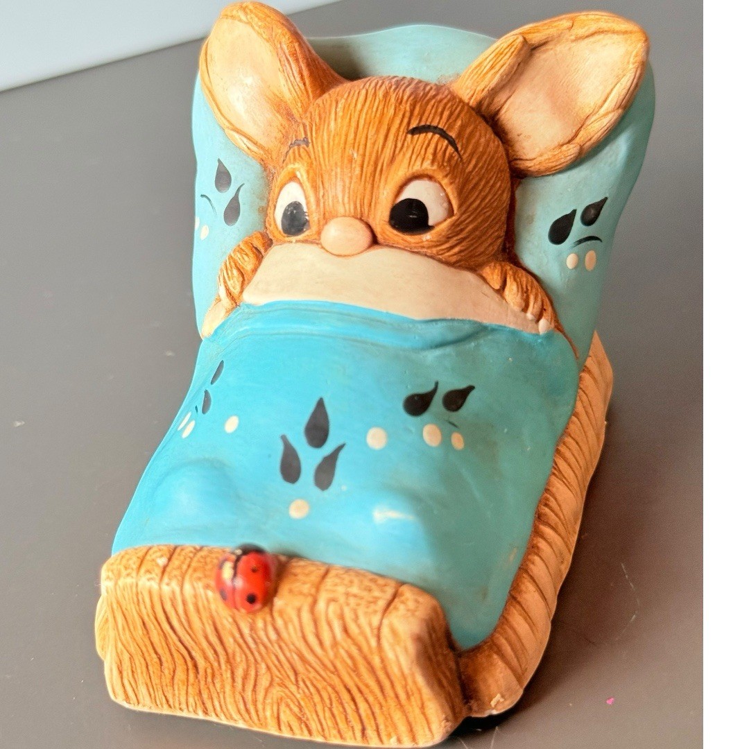 Pendelfin Rabbit Figure Wakey Bunny In Bed England Ladybug Handpainted Stoneware