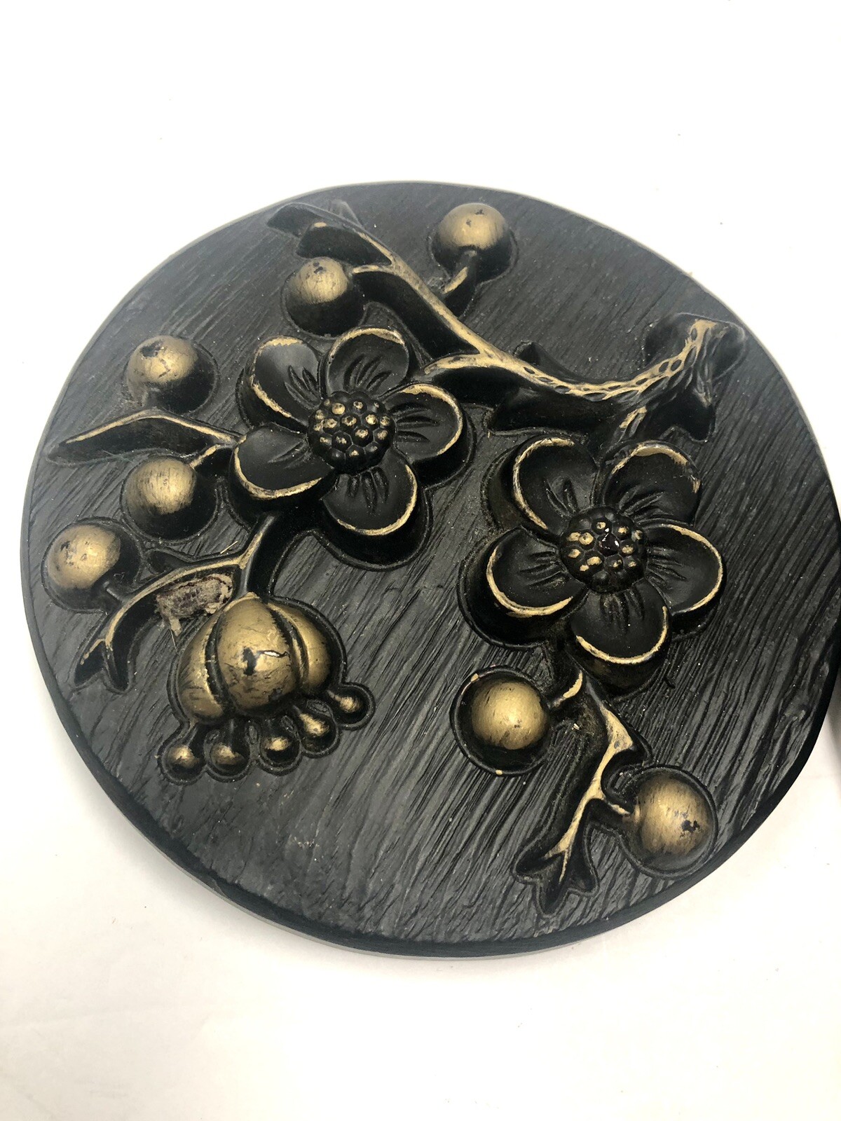 Black Gold Chalk Ware Round Wall Plaques Set Of 2 Flowers Berries Leaf Retro MCM