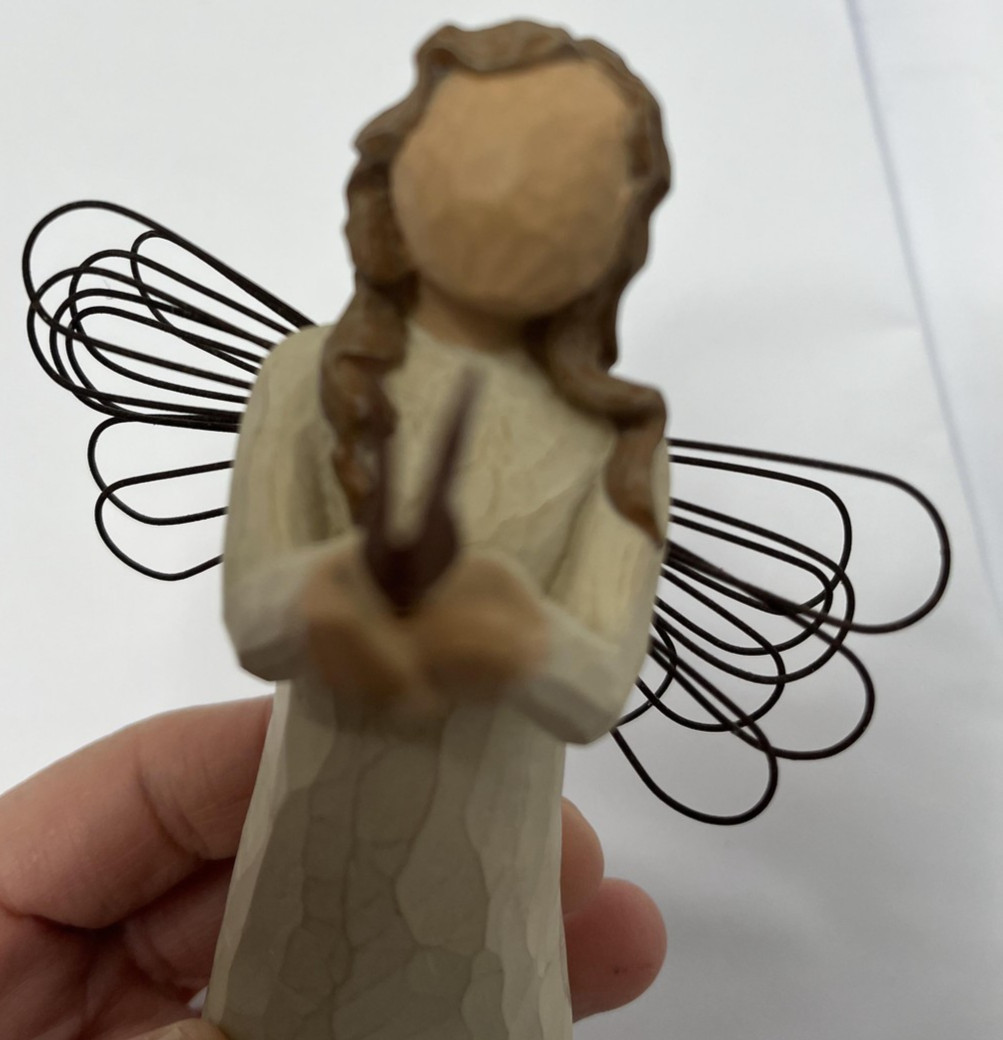 Willow Tree Angel Of Freedom Small Beige Wire Wings w Butterfly 2004 Figurine