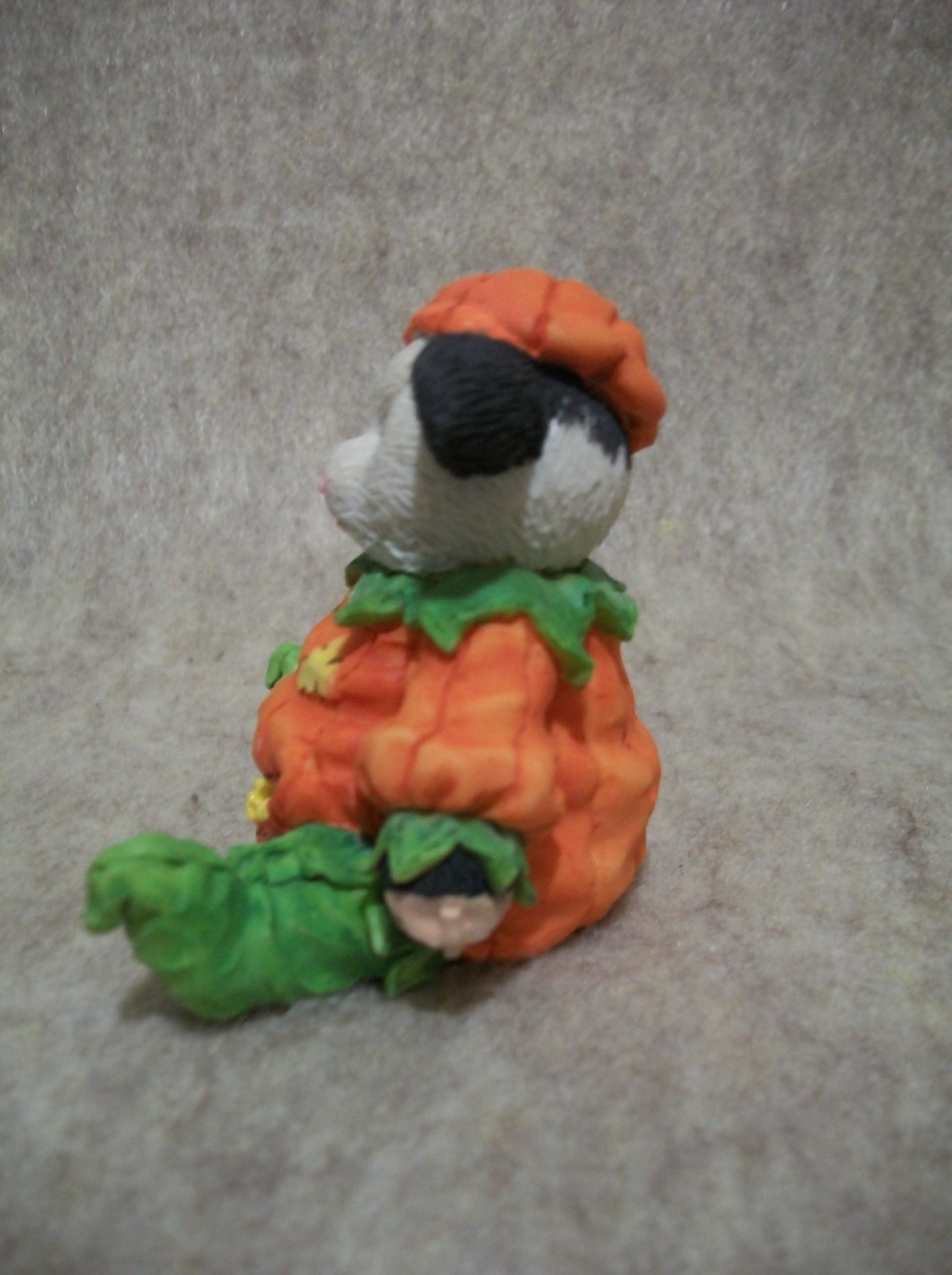 Jack-O-Lantern Moo with Barn – Halloween – Mary Moo Moo Cow Figurine