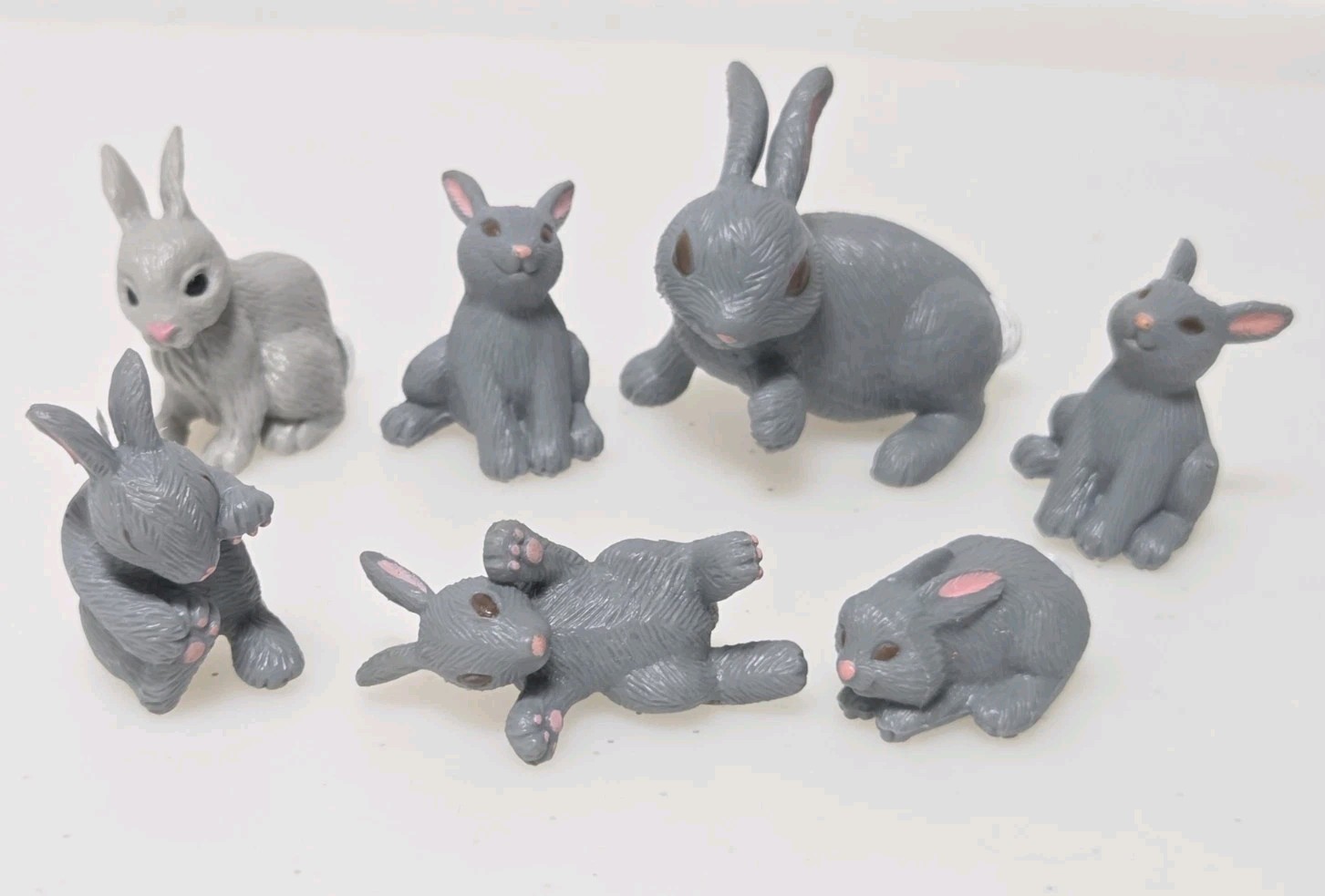 Vtg 95 MEG Baby Surprise in My Pocket Bunny Family Picnic Pvc Figures