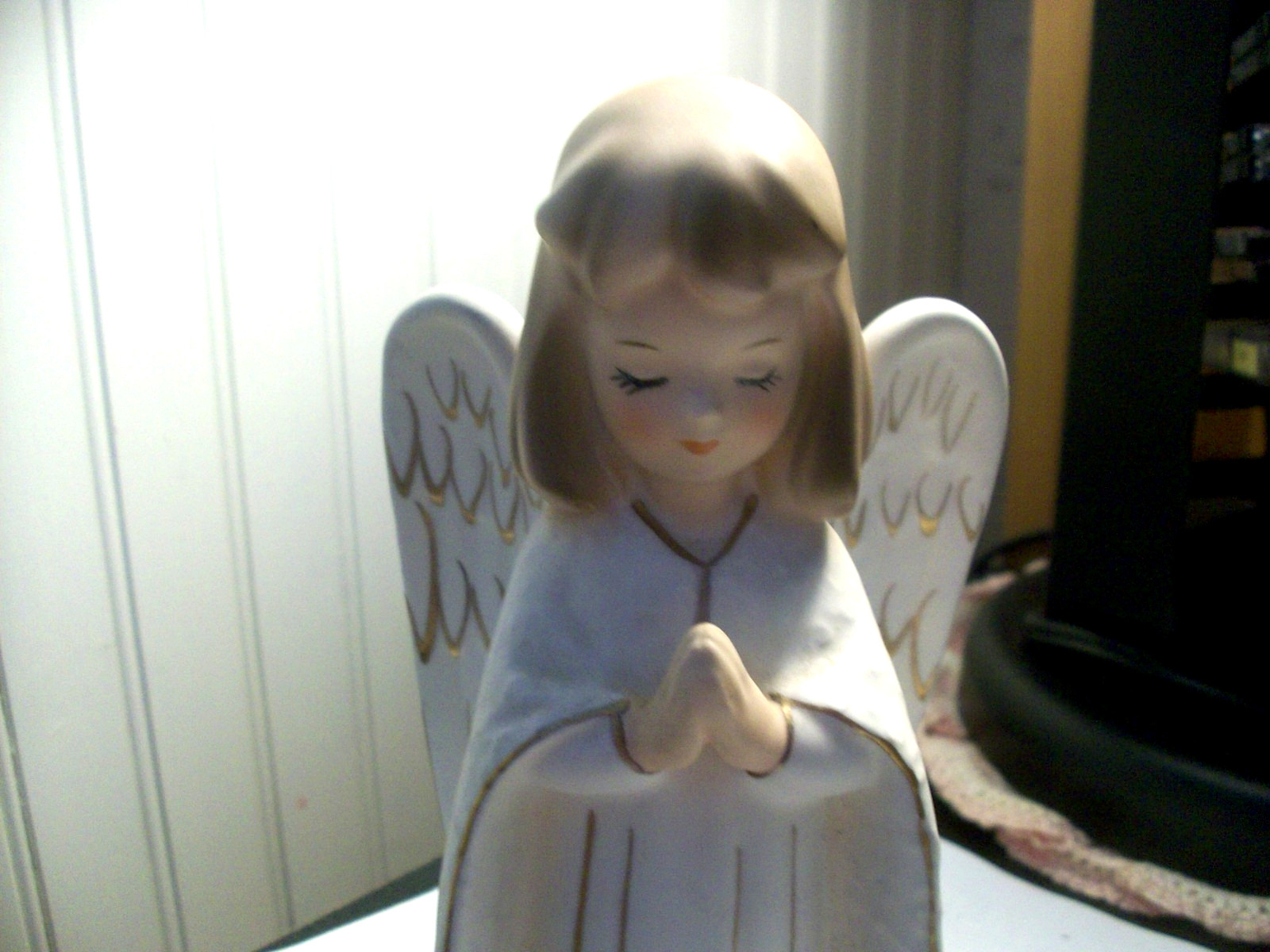 Vintage NORLEANS Japan ceramic Angel w/ robe praying figurine EXCELLENT