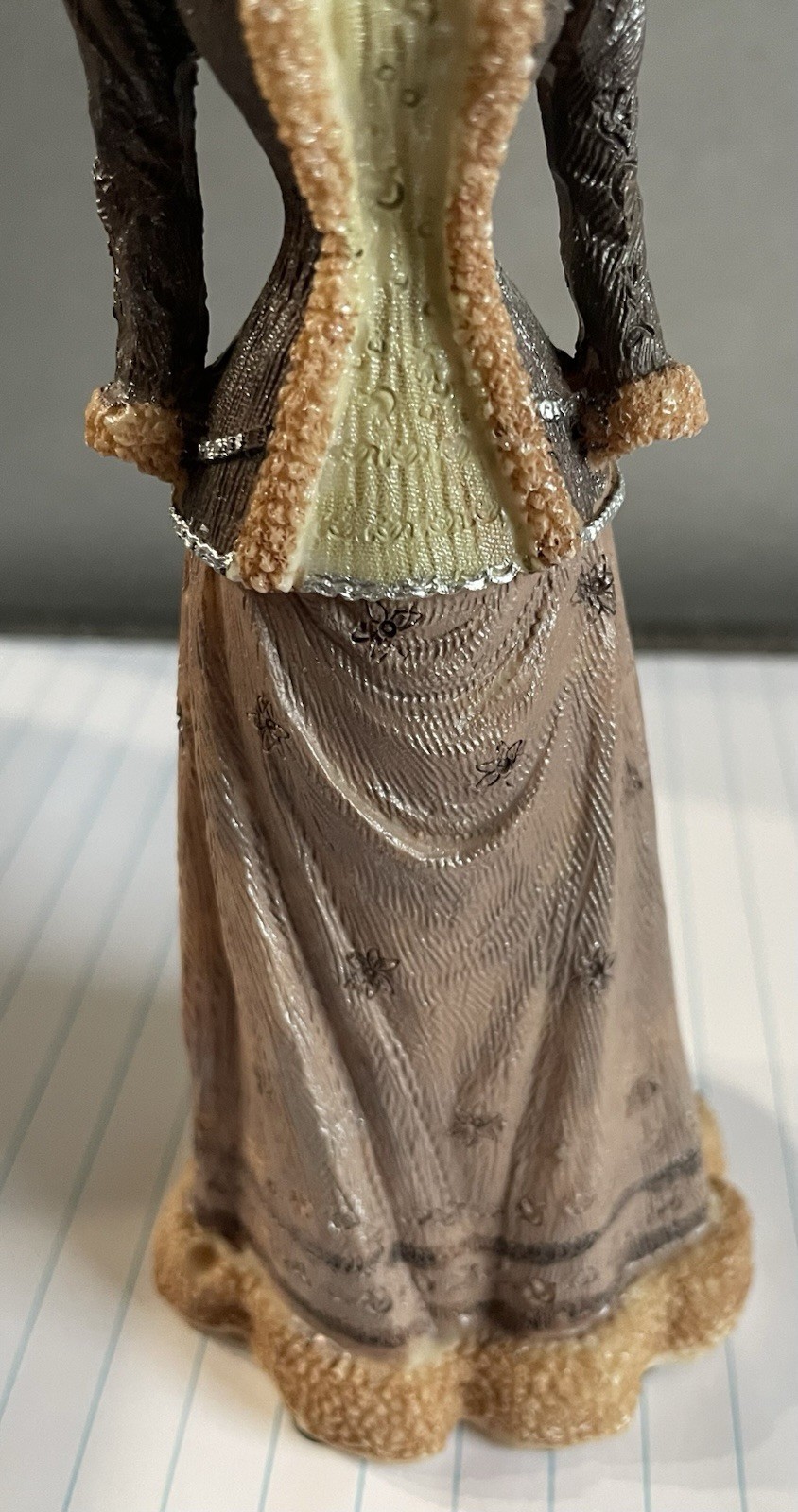 K’S COLLECTION FASHION SERIES HAND PAINTED COLONIAL DRESS DECOR