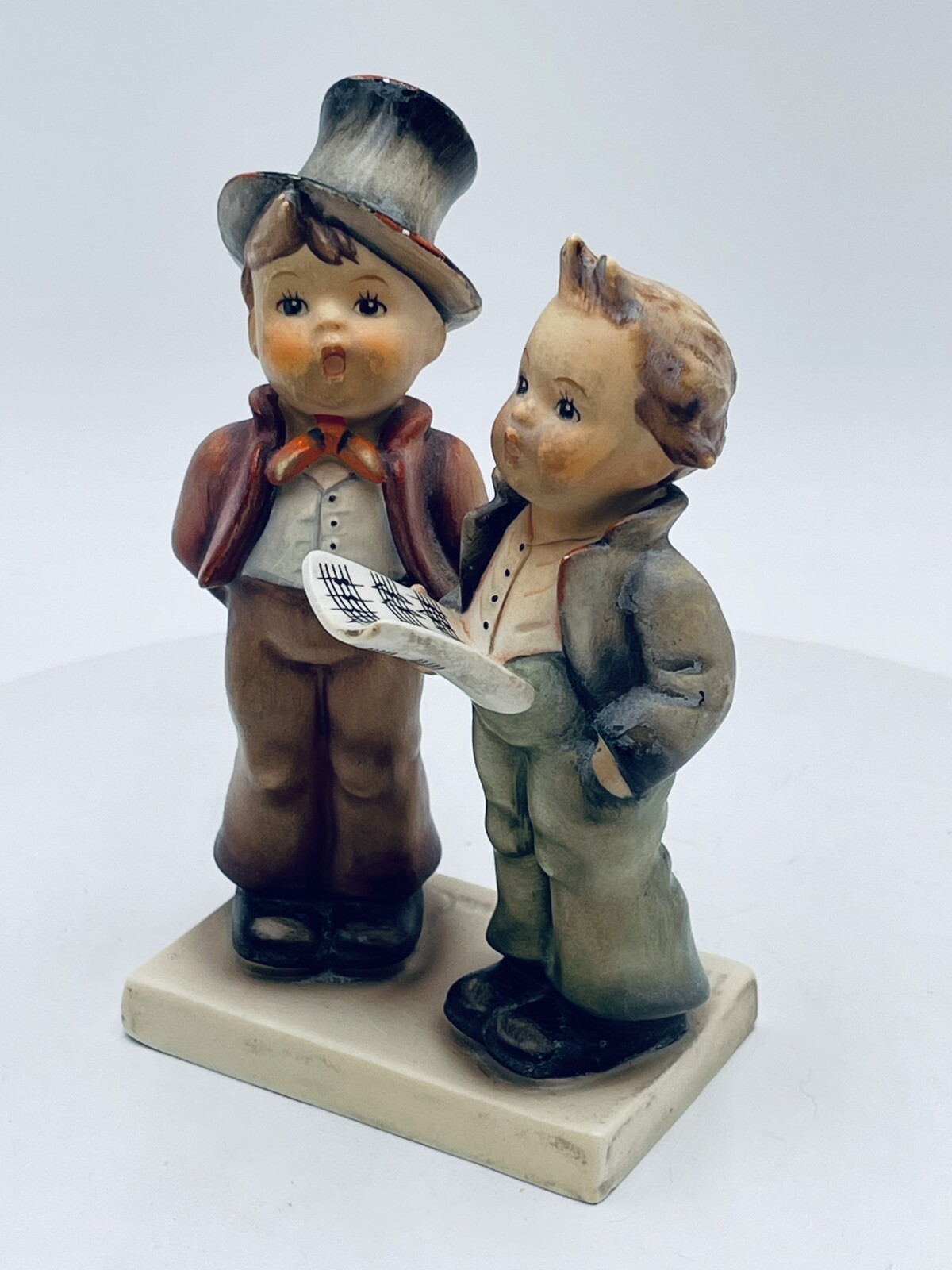 GOEBEL HUMMEL 1935-1949 Figurine DUET SINGING CAROLING BOYS #130