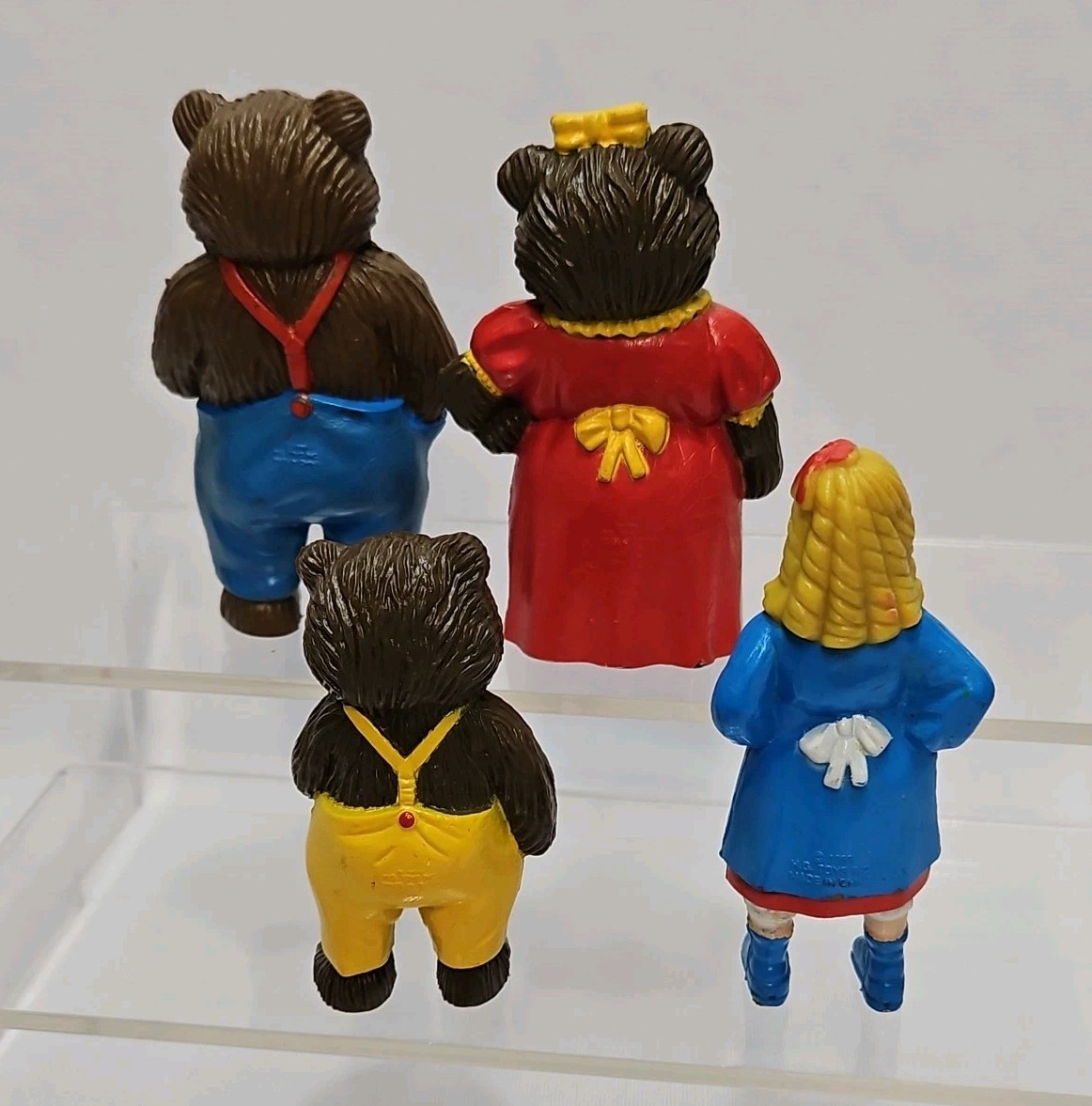 1988 HG Toys Goldilocks & Three Bears 3 1/4″ Plastic Action Figure Fairy Tale