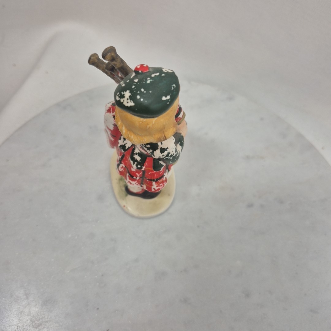 Vintage 1960’s Lefton Figurine Scottish Boy/ Girl Playing Bagpipes #3930 Japan