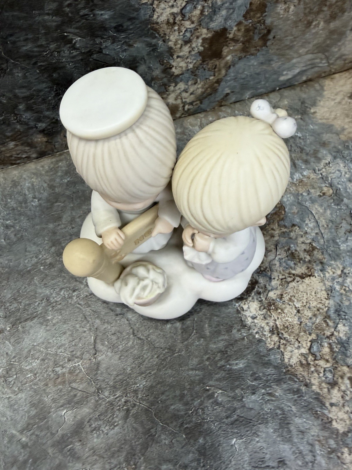 Precious Moments Figurine ‘NO TEARS PAST THE GATE’ 1986 Cute # 101826