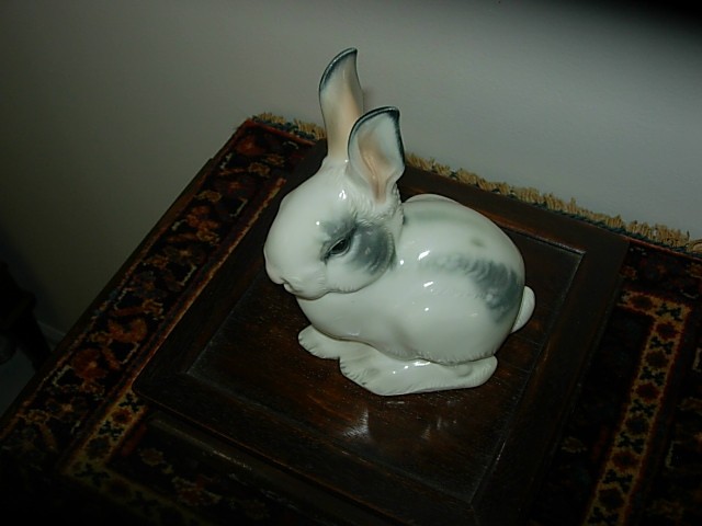 Eschenbach – Professor T Karner Porcelain Rabbit K 30d 5.75” Tall x4.5” long