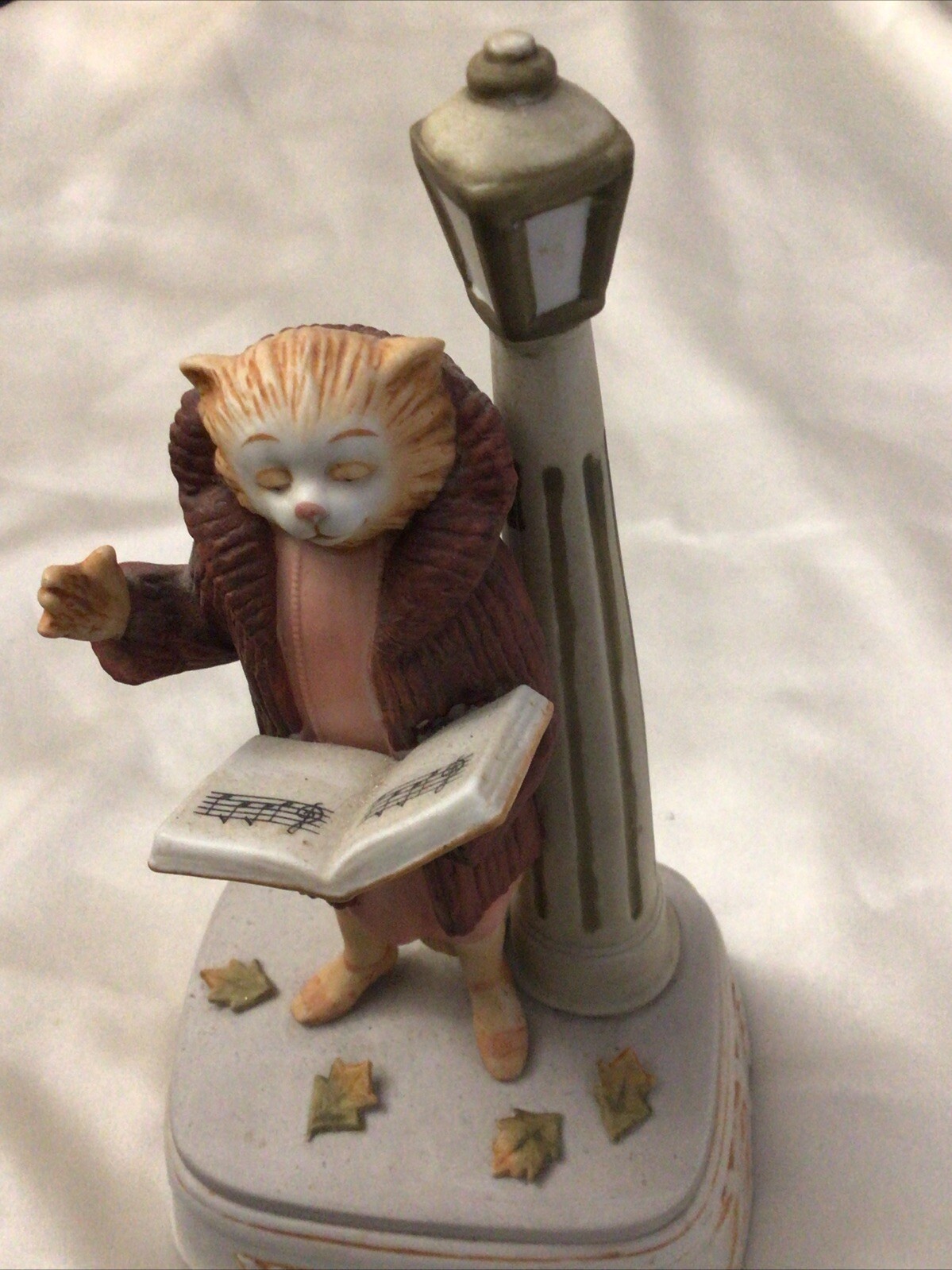 Vintage Roman Inc. “Memories” Cat Music Box Figurine Rare Collectible Figure