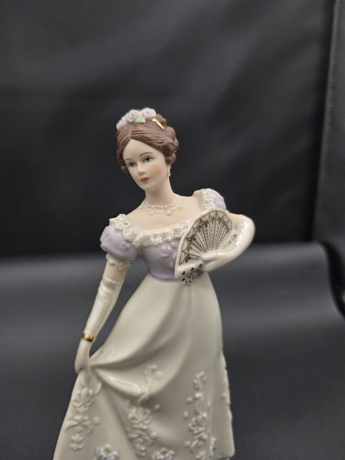 Lenox Ivory Grand Waltz Figurine Fashion Collectible Iridescent & Gold Finish