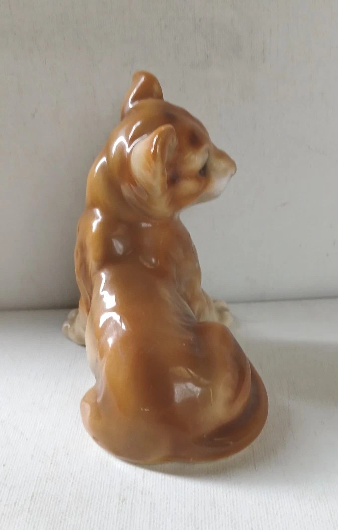 Norleans Beautiful Glazed Ceramic Lion Baby Cub Figurine