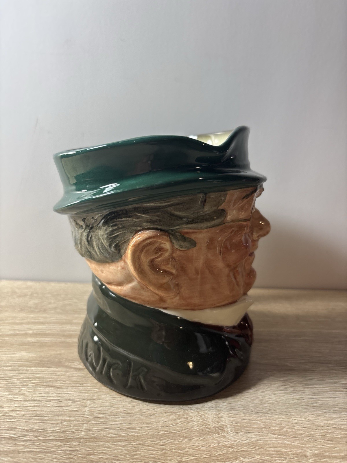 1928 Royal Doulton Toby Character Jug Mug – Mr. Pickwick Large 5.5in Tall. EUC