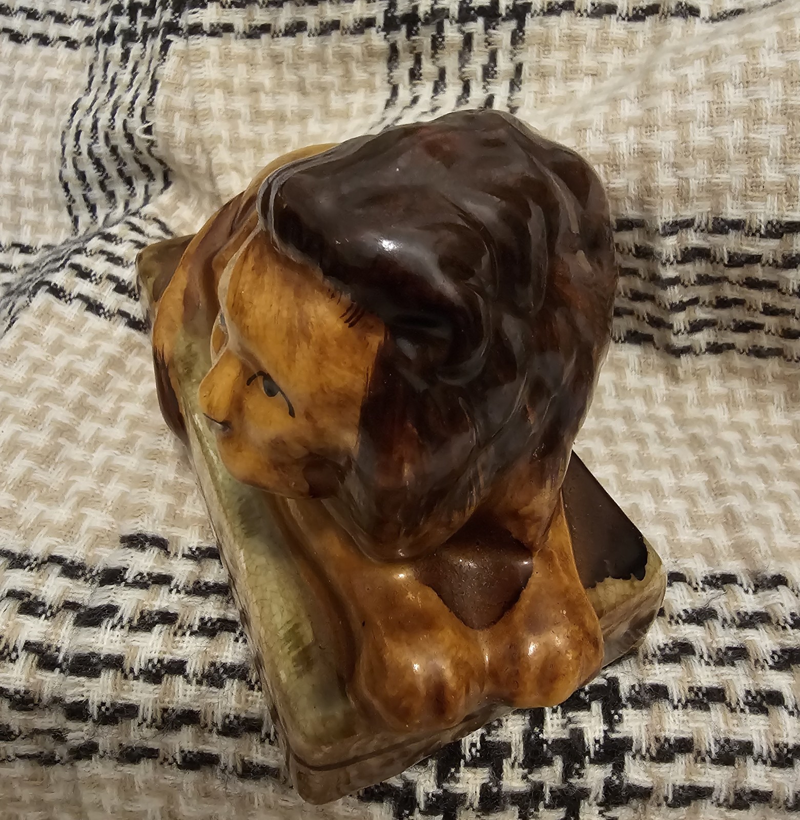 Beautiful Vintage* 5.5 ” English Staffordshire Lion* Glossy*EXCELLENT COND