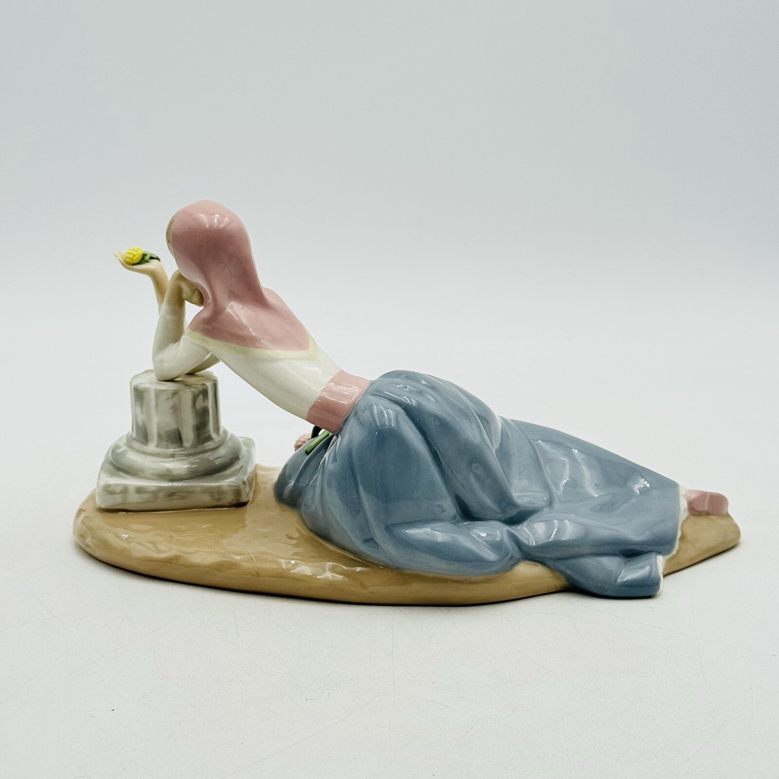 Dolores The Dahlia Maiden Porcelain By Fulgencio Garcia Franklin Mint 1984 READ