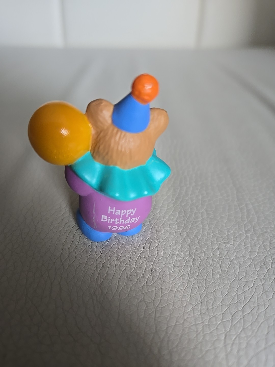 Merry Miniatures – Hallmark – Birthday Bear Clown w Ballons Figure NOS (No Box).