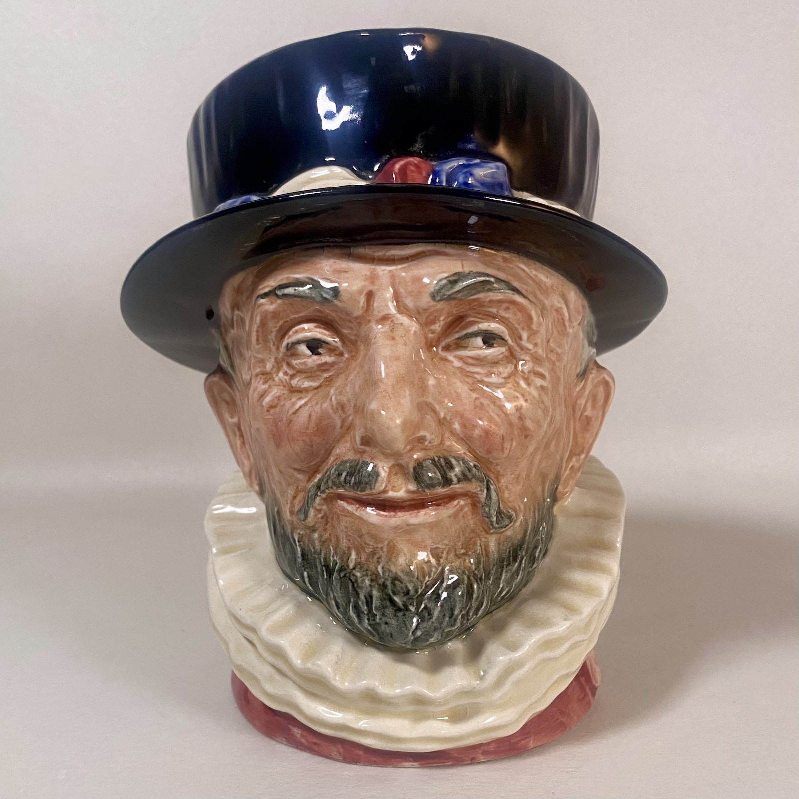 Royal Doulton Beefeaters D6206 Large Character Jug Toby Mug 1946 England