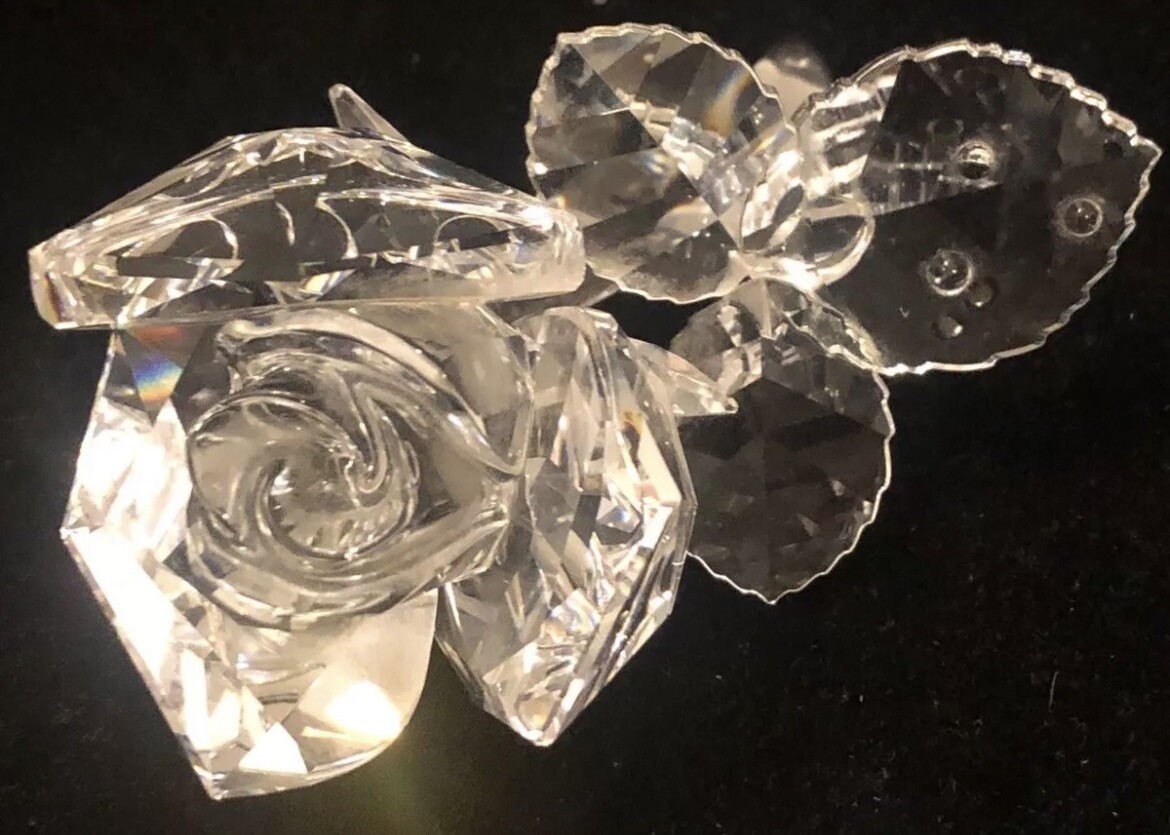 Swarovski Crystal The Rose Flower 3 1/2 Inch Figurine 7478 NR 000 001
