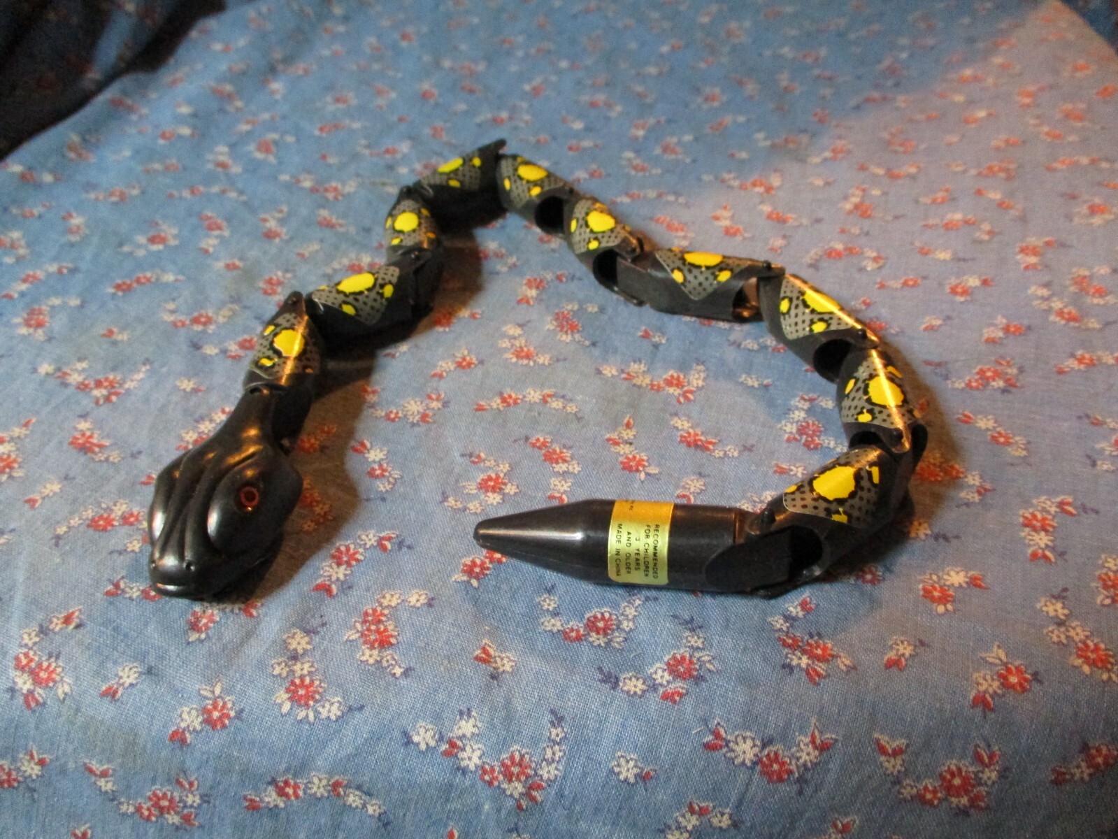 (1097) NOS Russ Berrie Sidewinder Coiling Snake Black Brown Green U Chose
