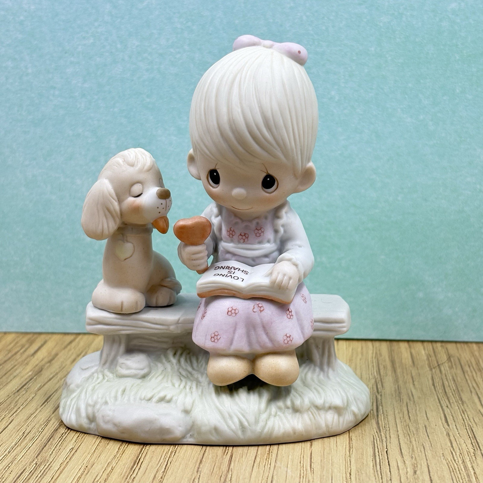 Precious Moments Vintage E-3110 “Loving Is Sharing” figurine-1979