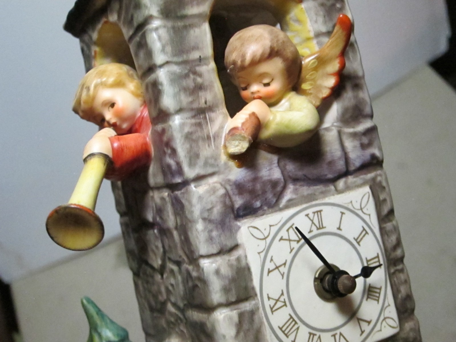 1988 Goebel Hummel Call To Worship LEX #341 Clock Tower FIGURINE 13″, Damaged