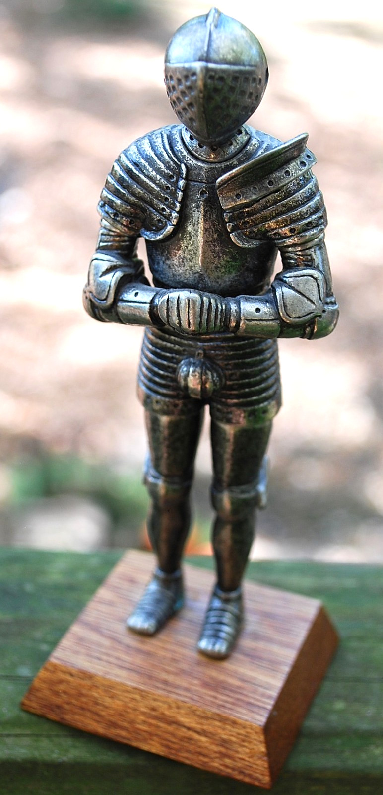 Vtg Heavy Cast Metal MEDIEVAL KNIGHT Figurine W Movable Visor DETAILED No Sword