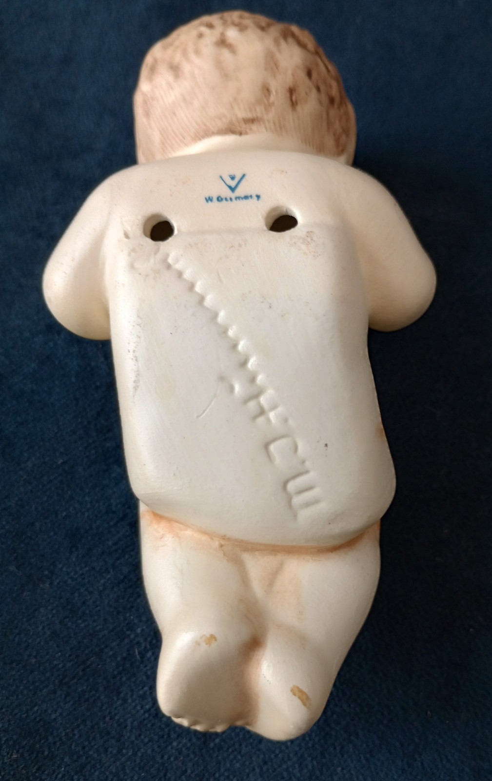 MJ Hummel 5″ Long Baby Jesus with Full Bee Western Germany 1950 – 1959 Ceramic