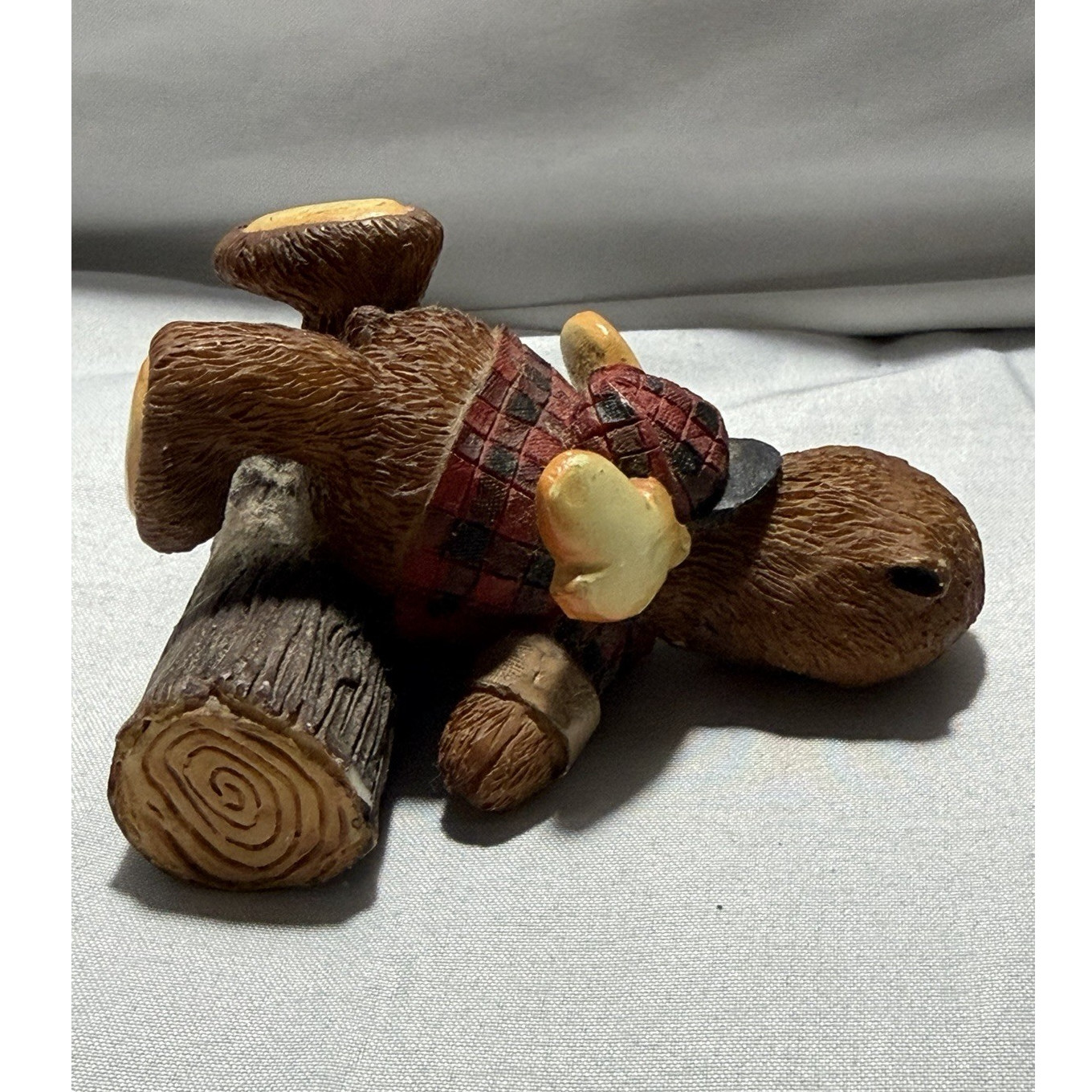 LARPEI Resin Moose Figurine Painted Brown Red Black Beige Plaid Animals Decor