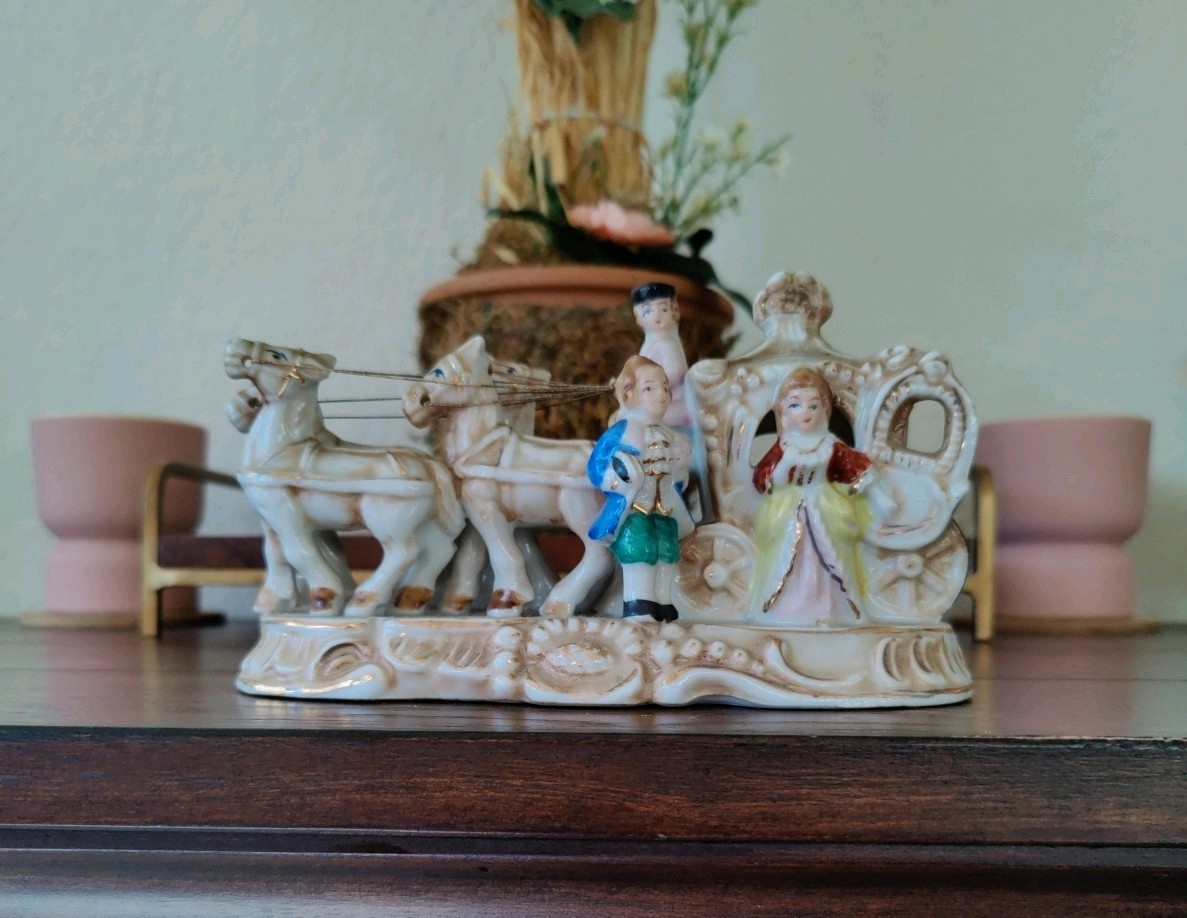 Vintage Porcelain Horse & Carriage Courting Victorian Couple Figurine Japan