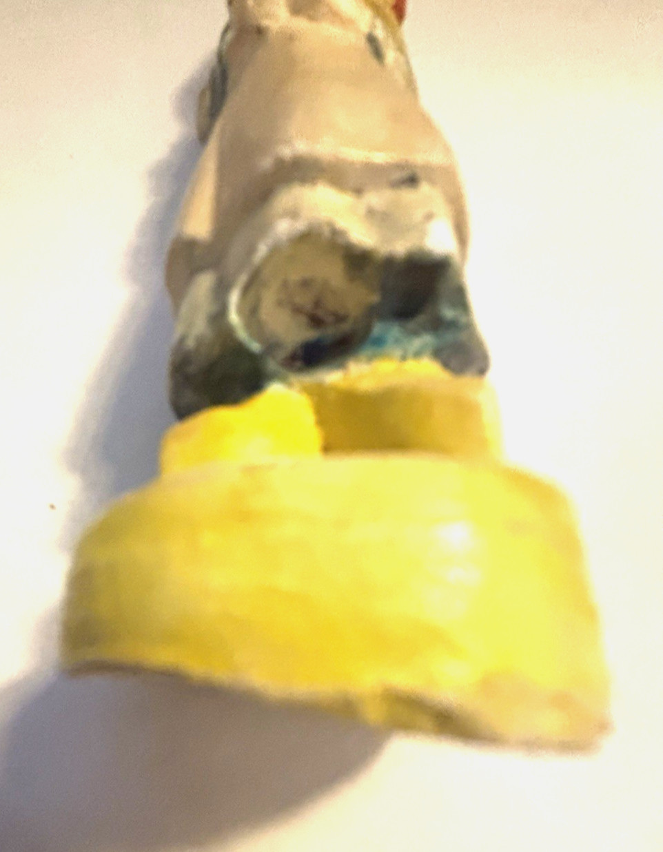 Vtg Hand Painted 3.5″ Chalkware Plaster Figurine – Dutch Girl w/ Tulip Bouquet
