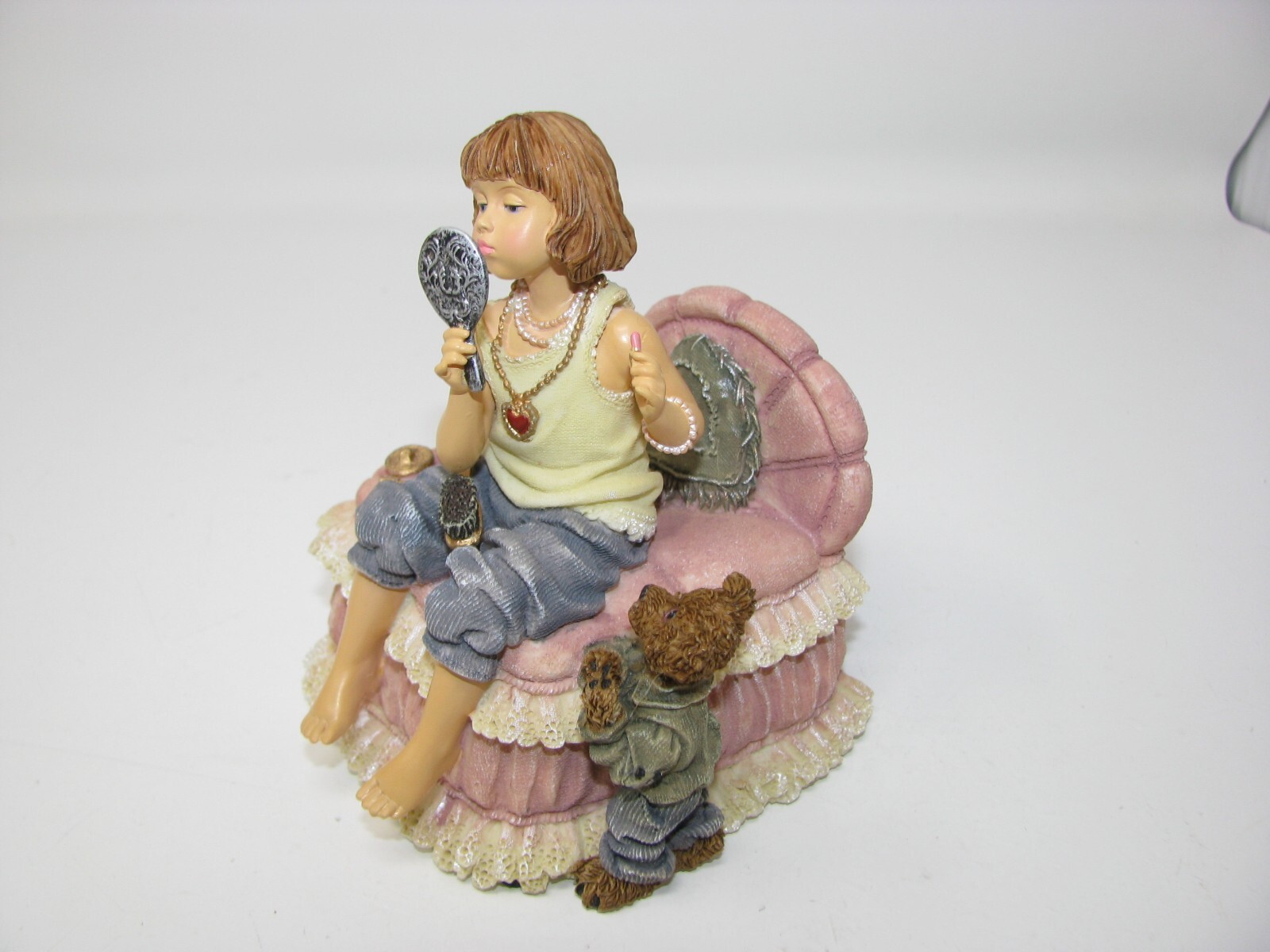 Yesterdays Child Dollstone Miranda and Robert Put On A Happy Face Music Box