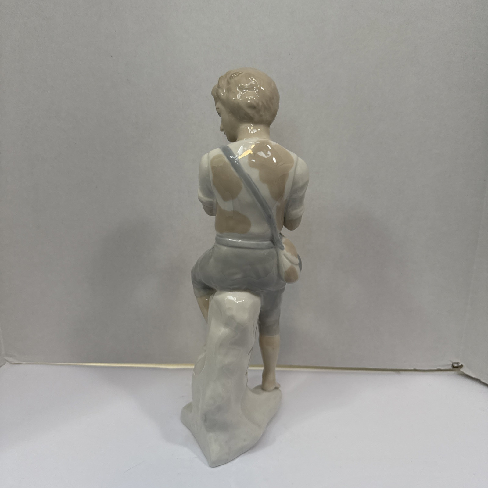 LLADRO CASCADES STYLE BOY WITH FLUTE Figurine 12.5” Damaged Flute