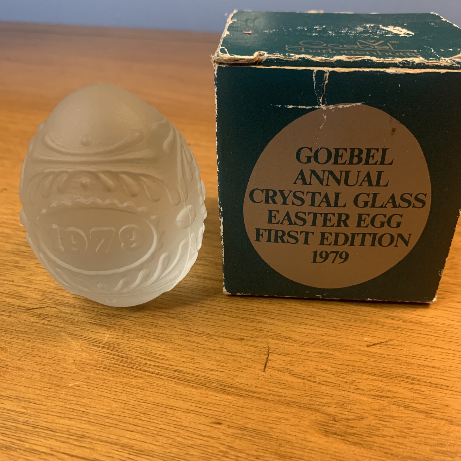 Goebel Crystal Glass Easter Egg 1979 Annual Clear Frosted Egg First Edition