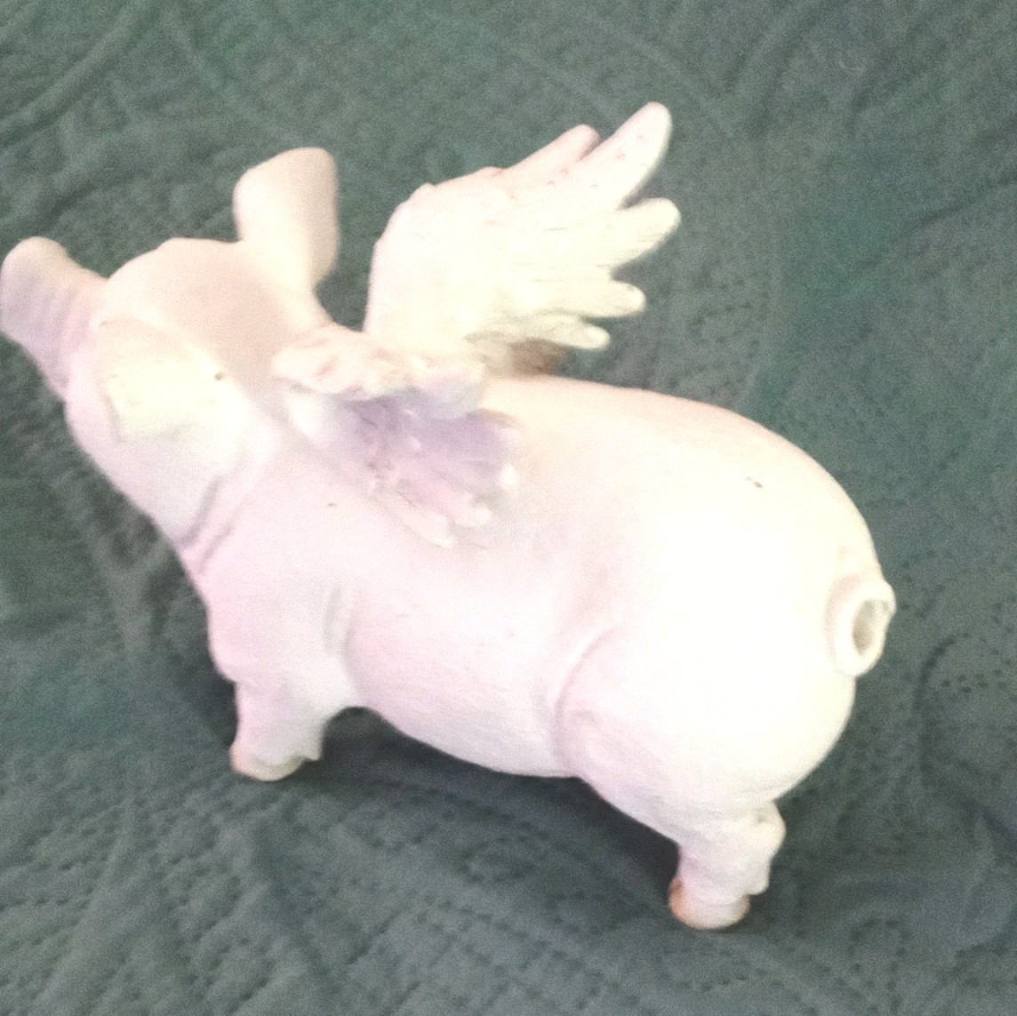 White Flying Pig Figurine w/ Wings, Resin Matte Finish, 3D Effect Unfinished