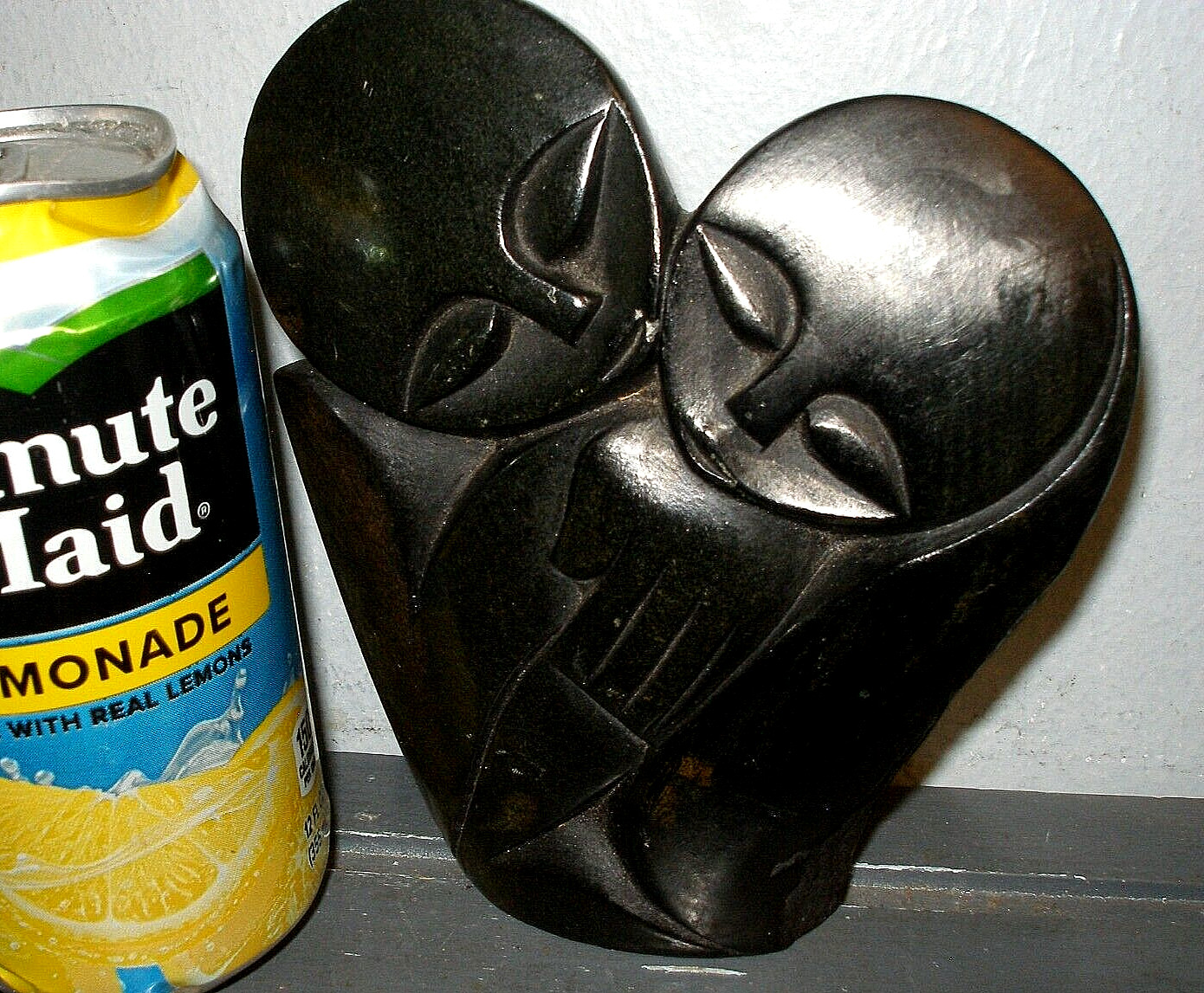 VINTAGE ABSTRACT ART FIGURINES – BLACK SOAPSTONE EMBRACING COUPLE – COMFORT