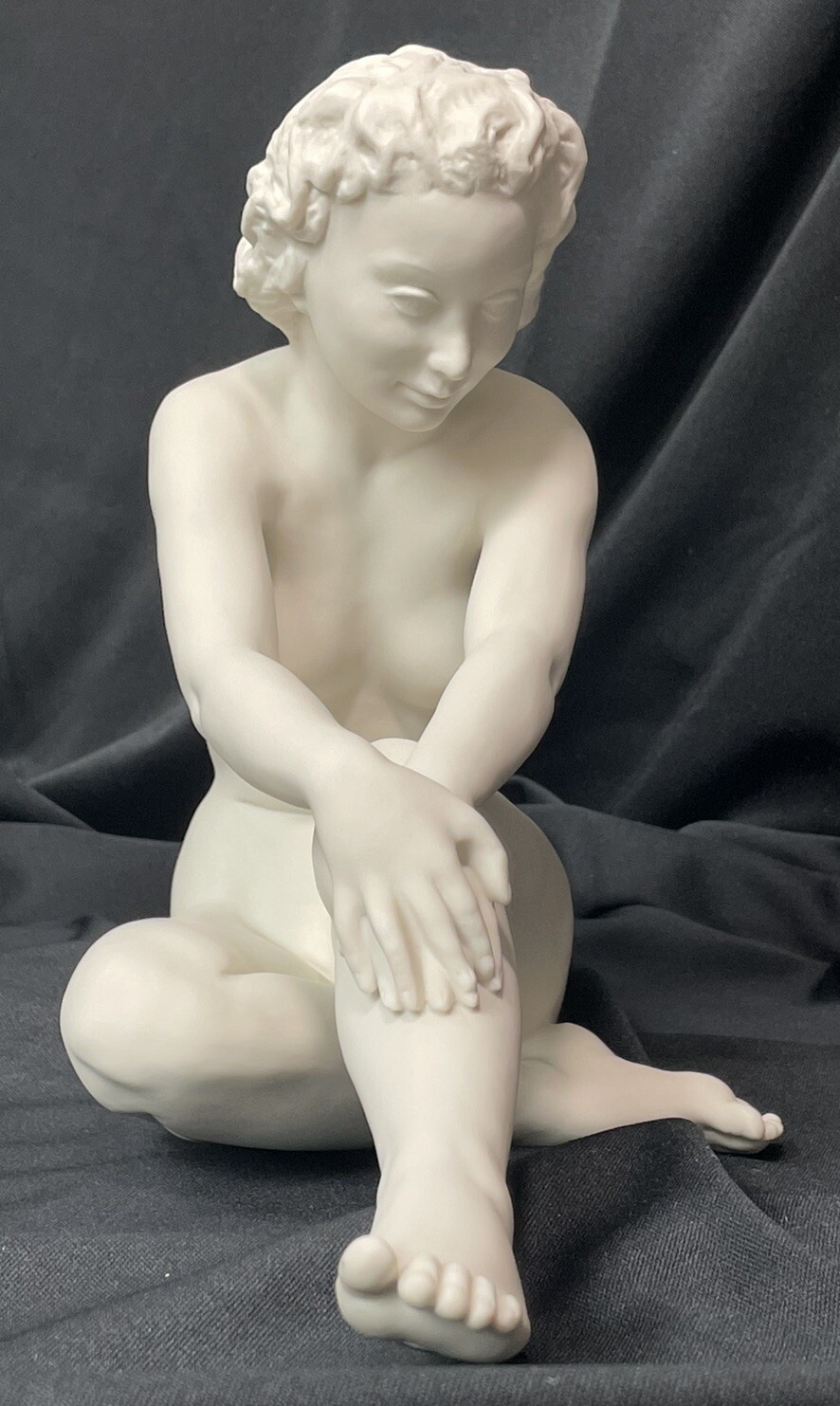 HUTSCHENREUTHER Porcelain Bisque Nude Seated Woman by CARL WERNER Germany Mint!