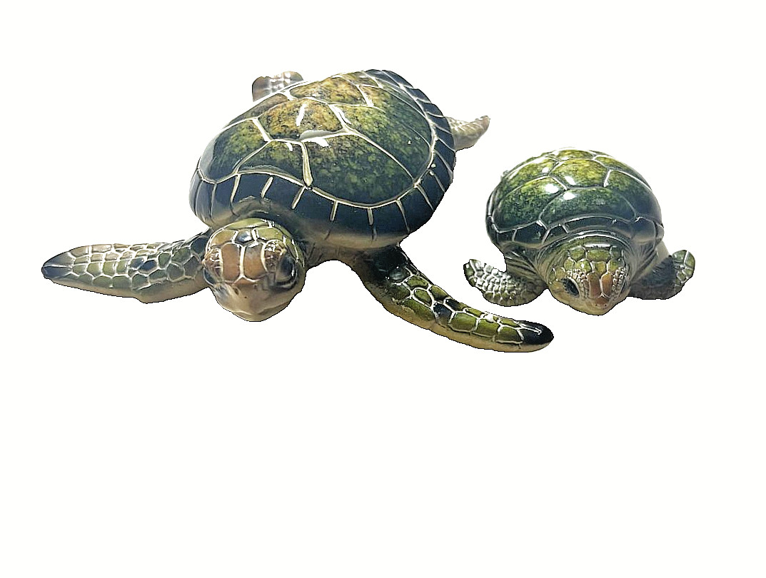 Sea Turtle Mama and Baby Figurines Green Resin 5″ and 2.75″ Long Nautical Ocean