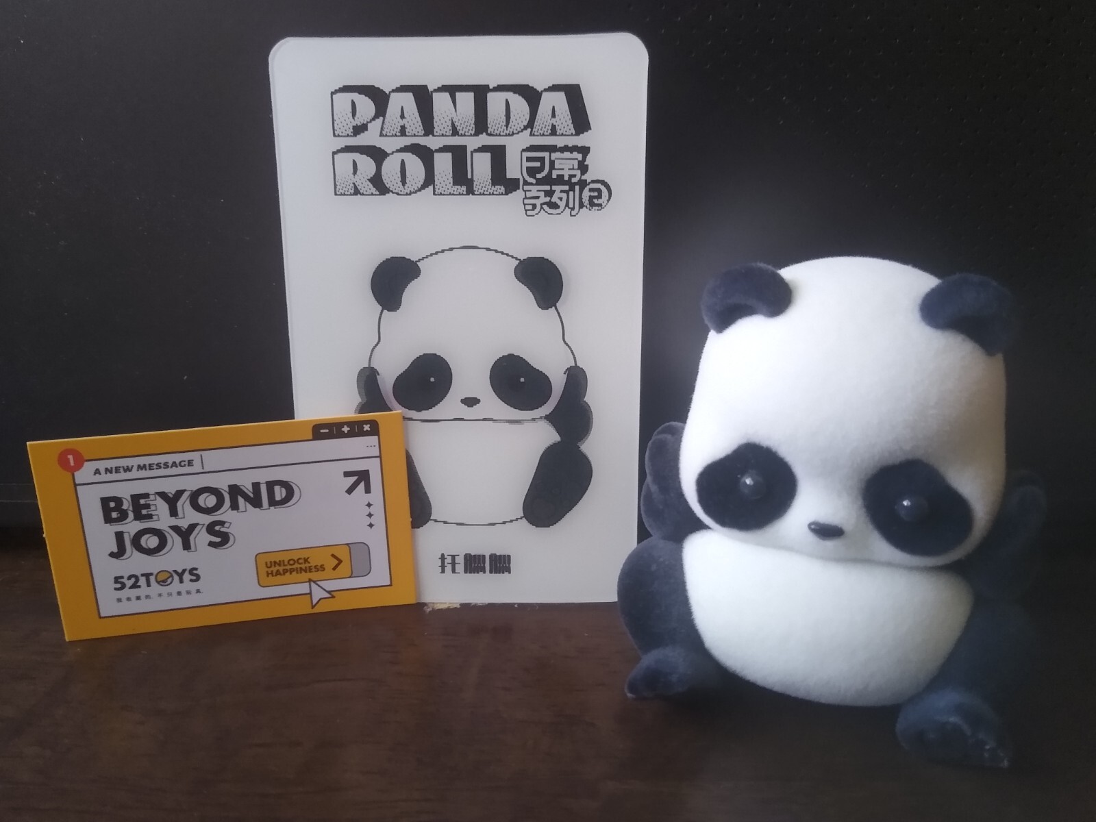 52Toys Panda Roll Daily Life Series 2 Mini Figure Hands on Face