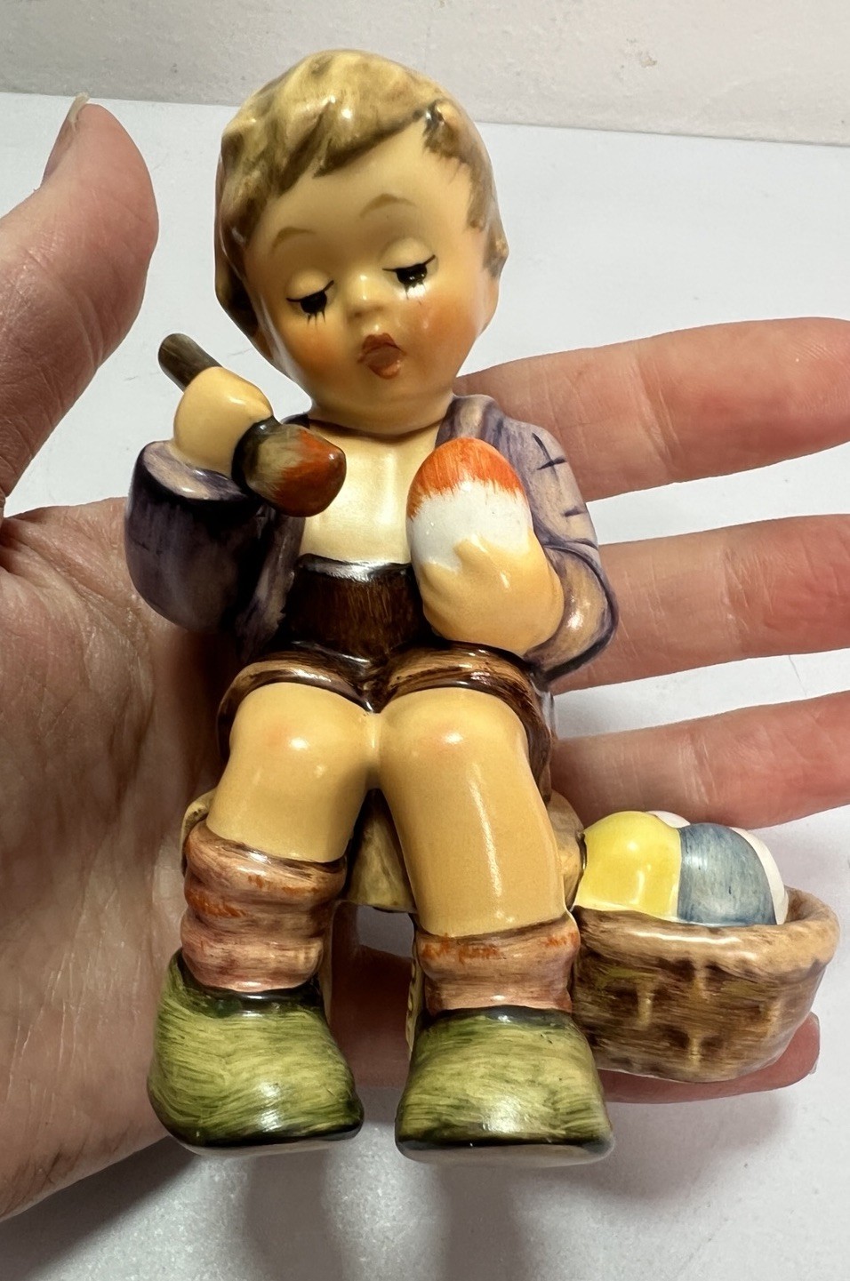 Goebel Hummel Easter’s Coming & Joys Of Spring Limited Edition Figurines 1026-D