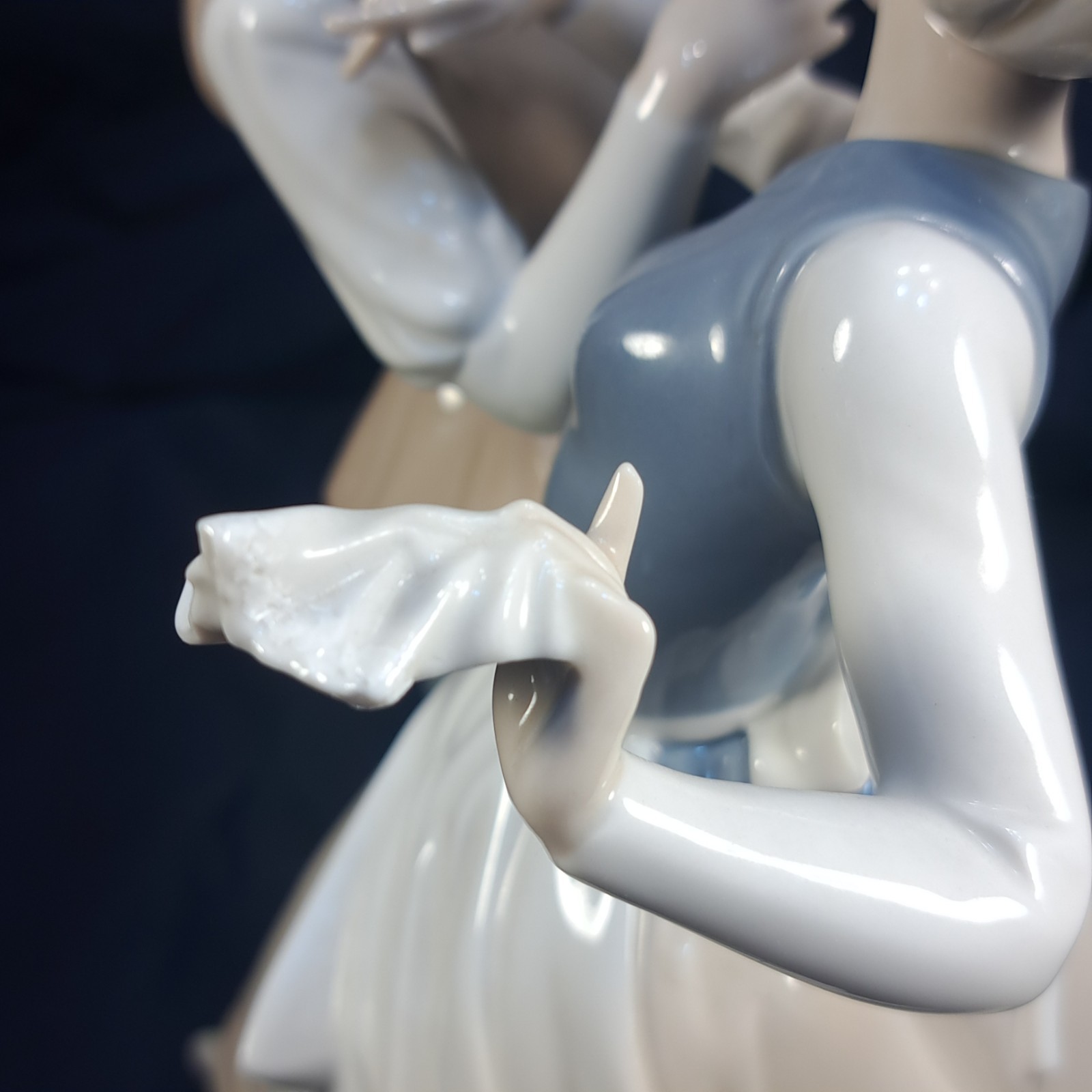 Lladro Dancing The Polka #5252 Porcelain 12.25″ Figurine Hand Made In Spain