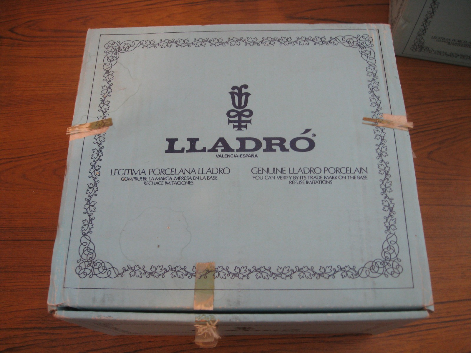 Lladro Ballerina Ballet 5498 Lace Porcelain with Original Box