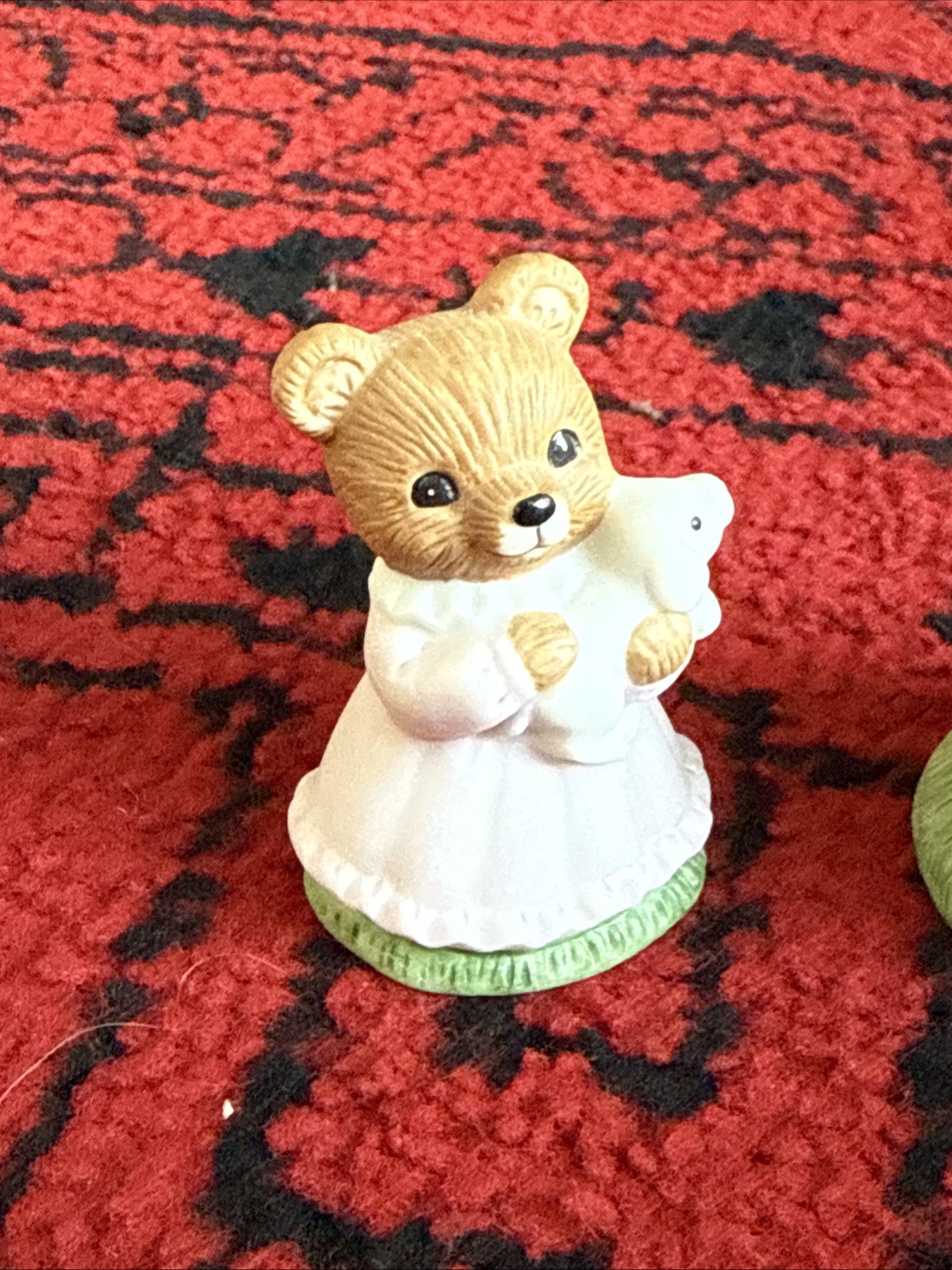 Vintage HOMCO figurines set of 2 bears Mom w/corn & daughter w/puppy 1462