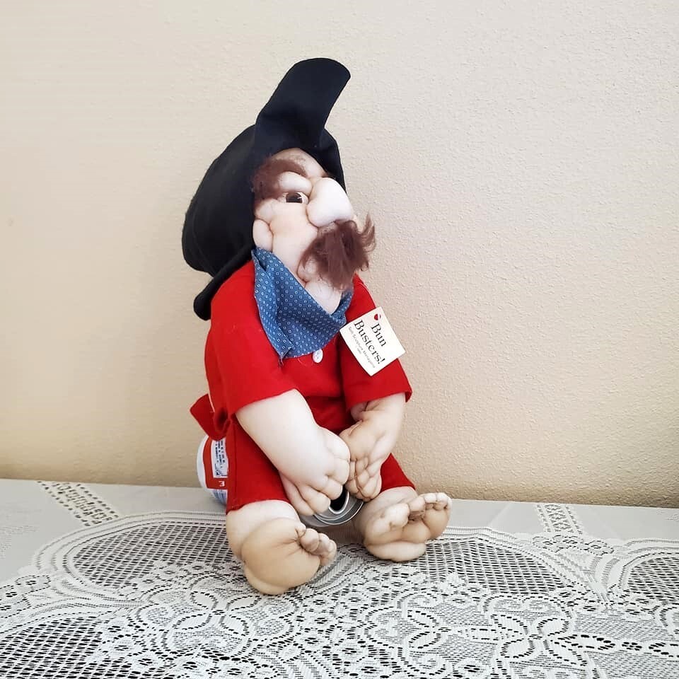 1985 Cowboy Creation Budweiser Bun Busters Soft Sculpture Menagerie