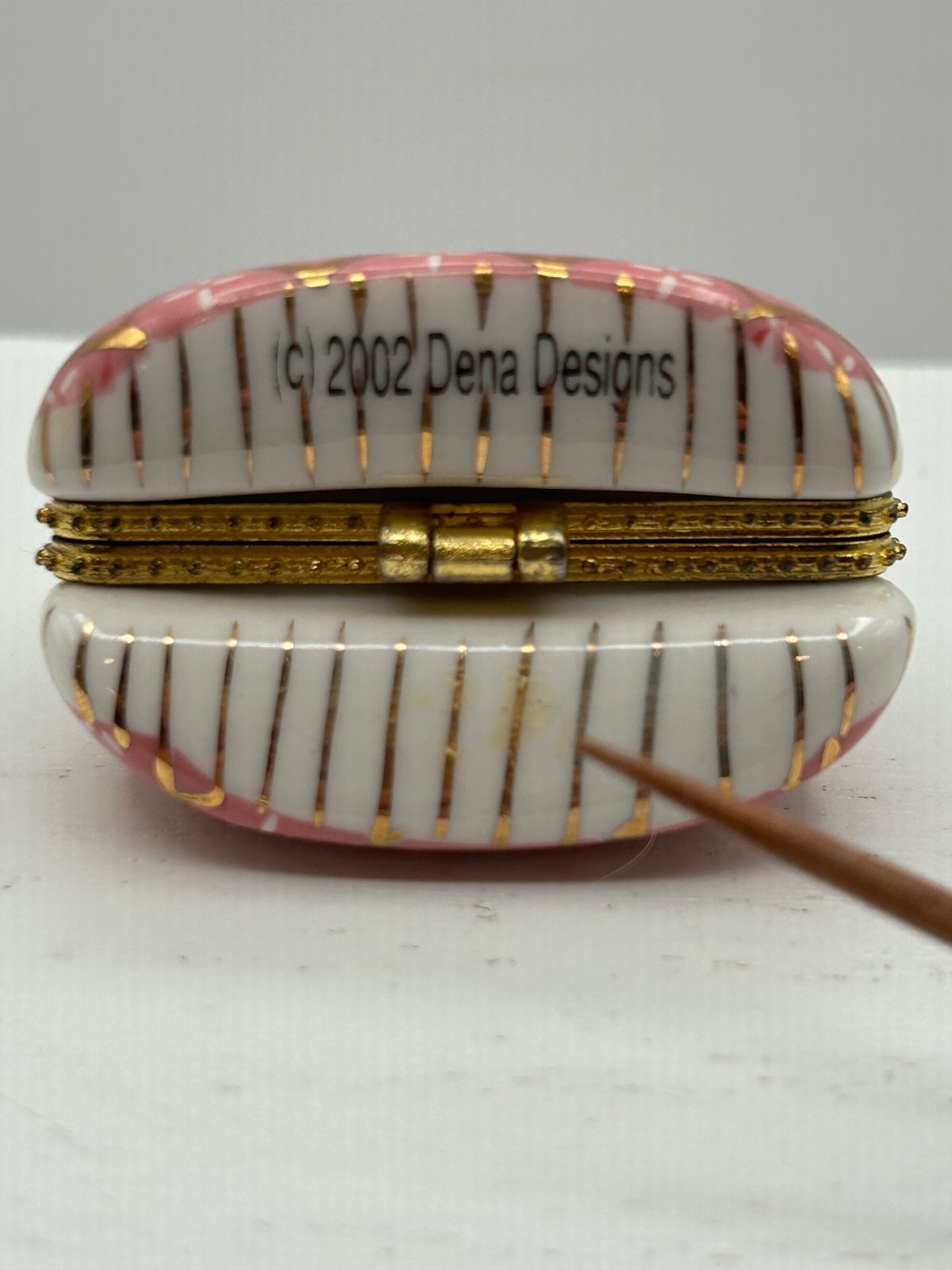 Adorable Dena Design Porcelain Purse Shaped Trinket Box