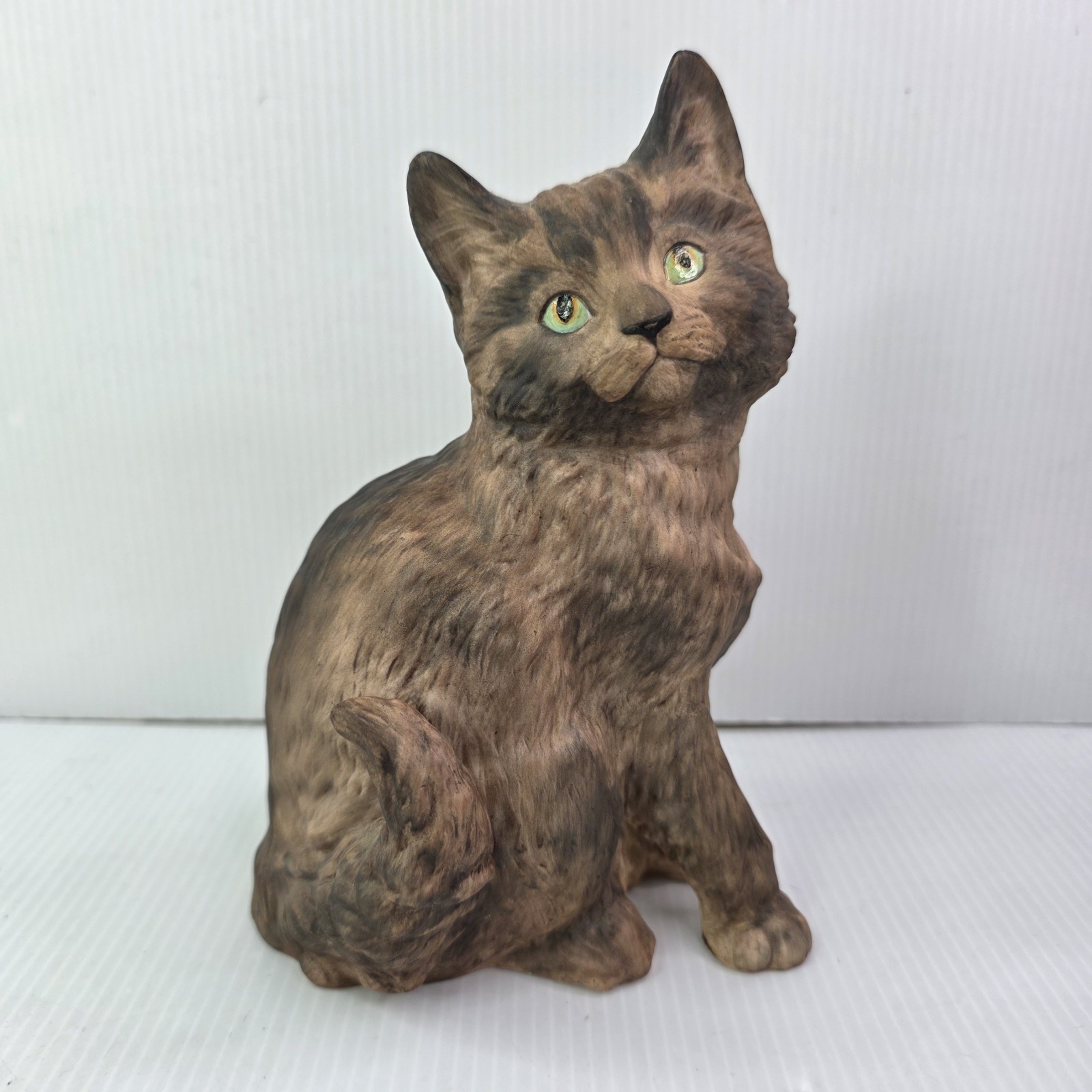 1994 Munro Classic Cats Burmese Sable MC/30070 Cat Figurine – 7.75″ tall